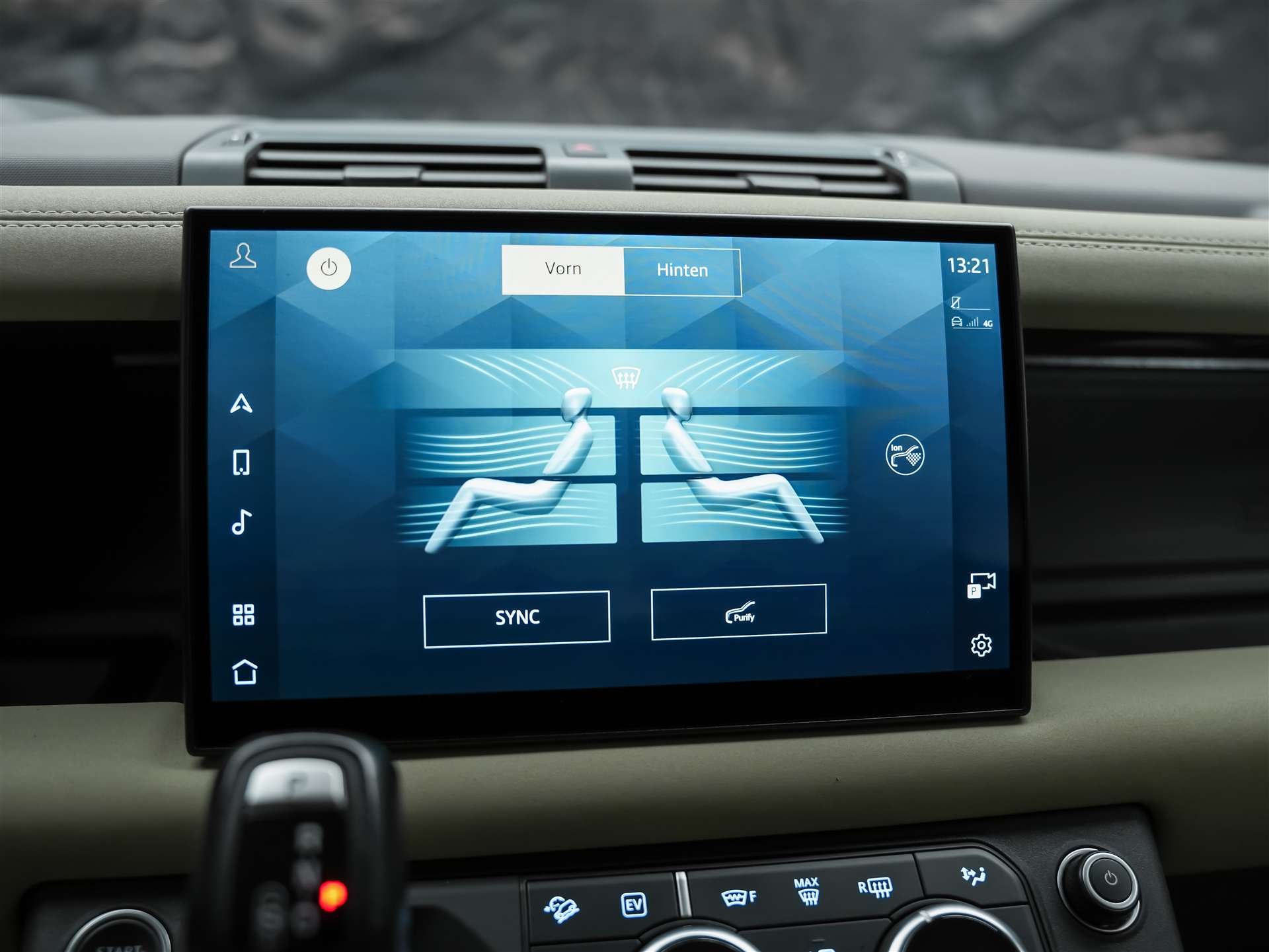 LAND ROVER Defender 110 P400e Si4 PHEV X-Dynamic SE AT8 *CH Auto*Head Up*Panorama*Meridian*360° Kamera*-image-36