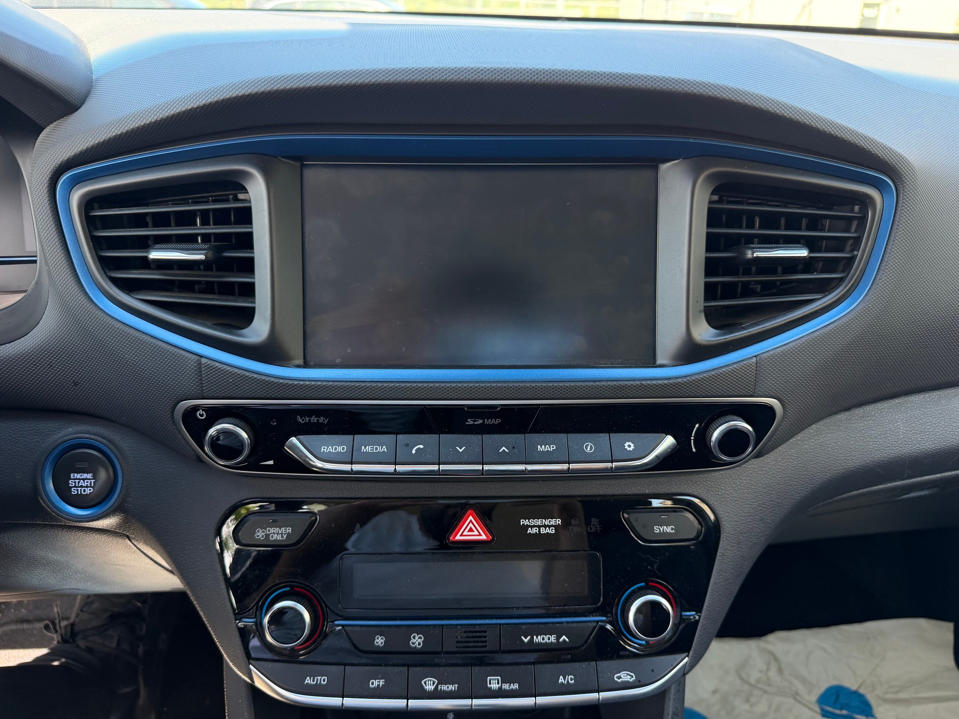HYUNDAI Ioniq 1.6 GDi HEV Launch Plus DCT | CH-Auto | Frisch MFK | 1-Hand-image-15