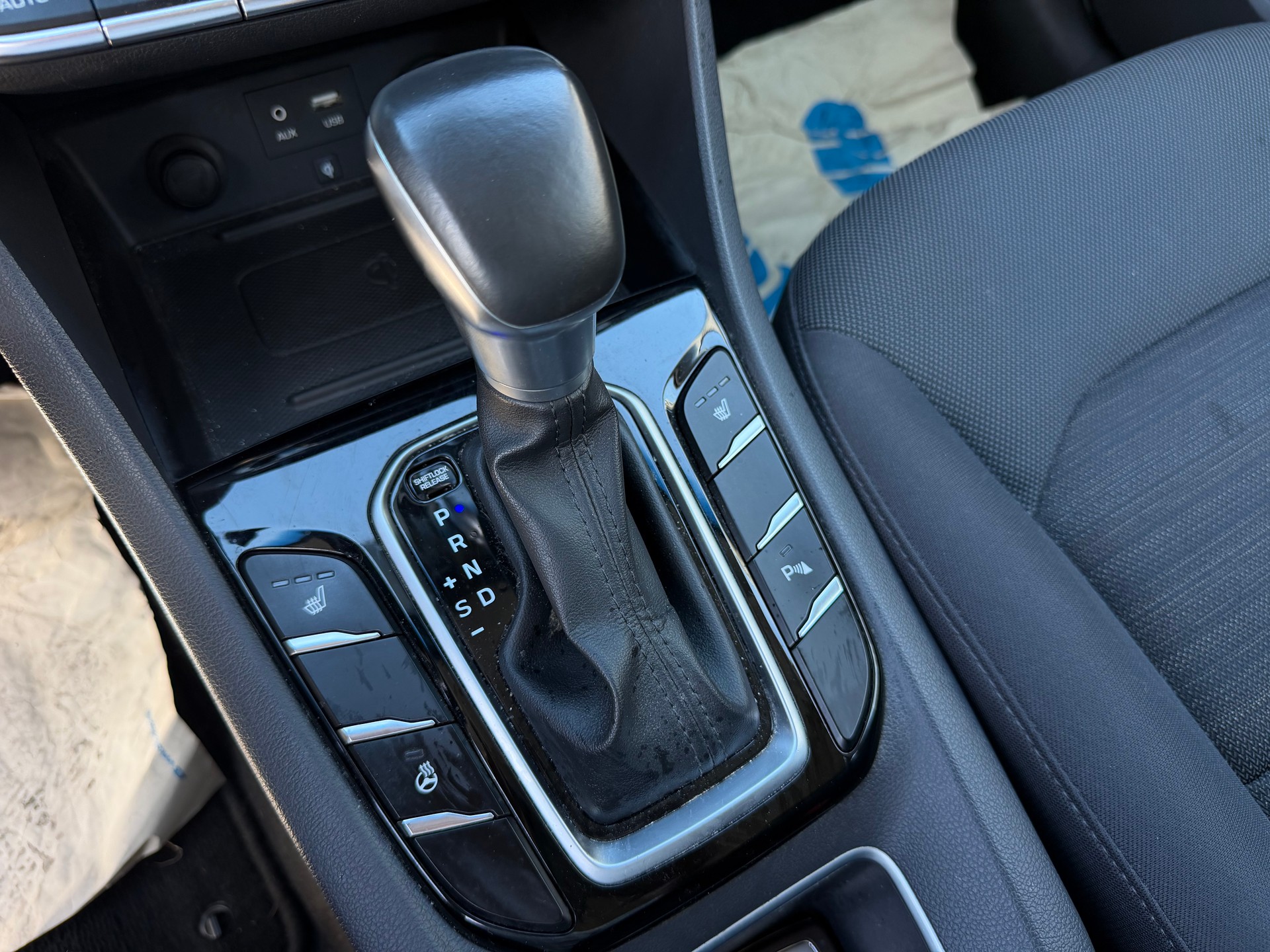 HYUNDAI Ioniq 1.6 GDi HEV Launch Plus DCT | CH-Auto | Frisch MFK | 1-Hand-image-12