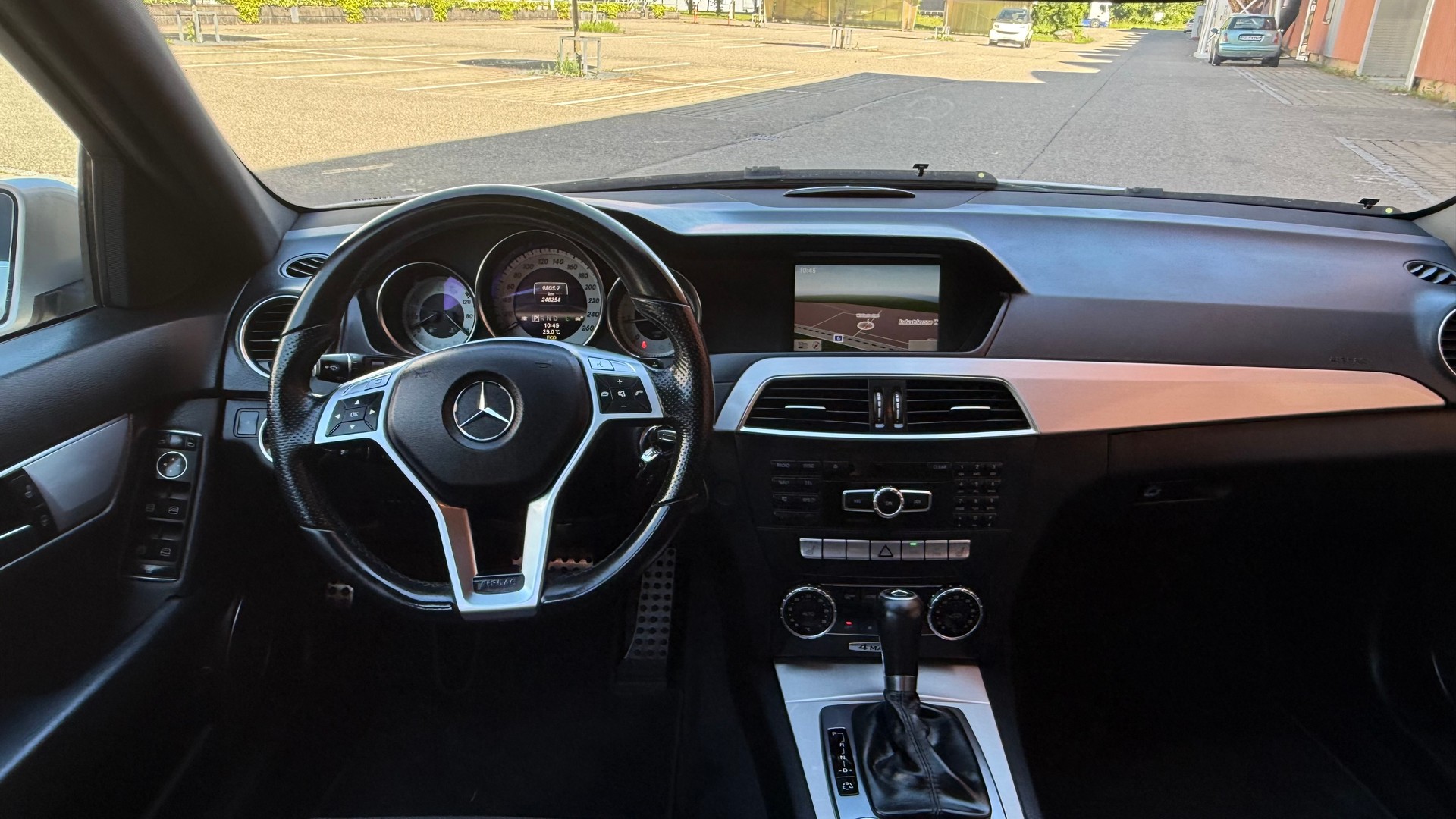 MERCEDES-BENZ C 250 CDI Avantgarde 4Matic 7G-Tronic-image-9
