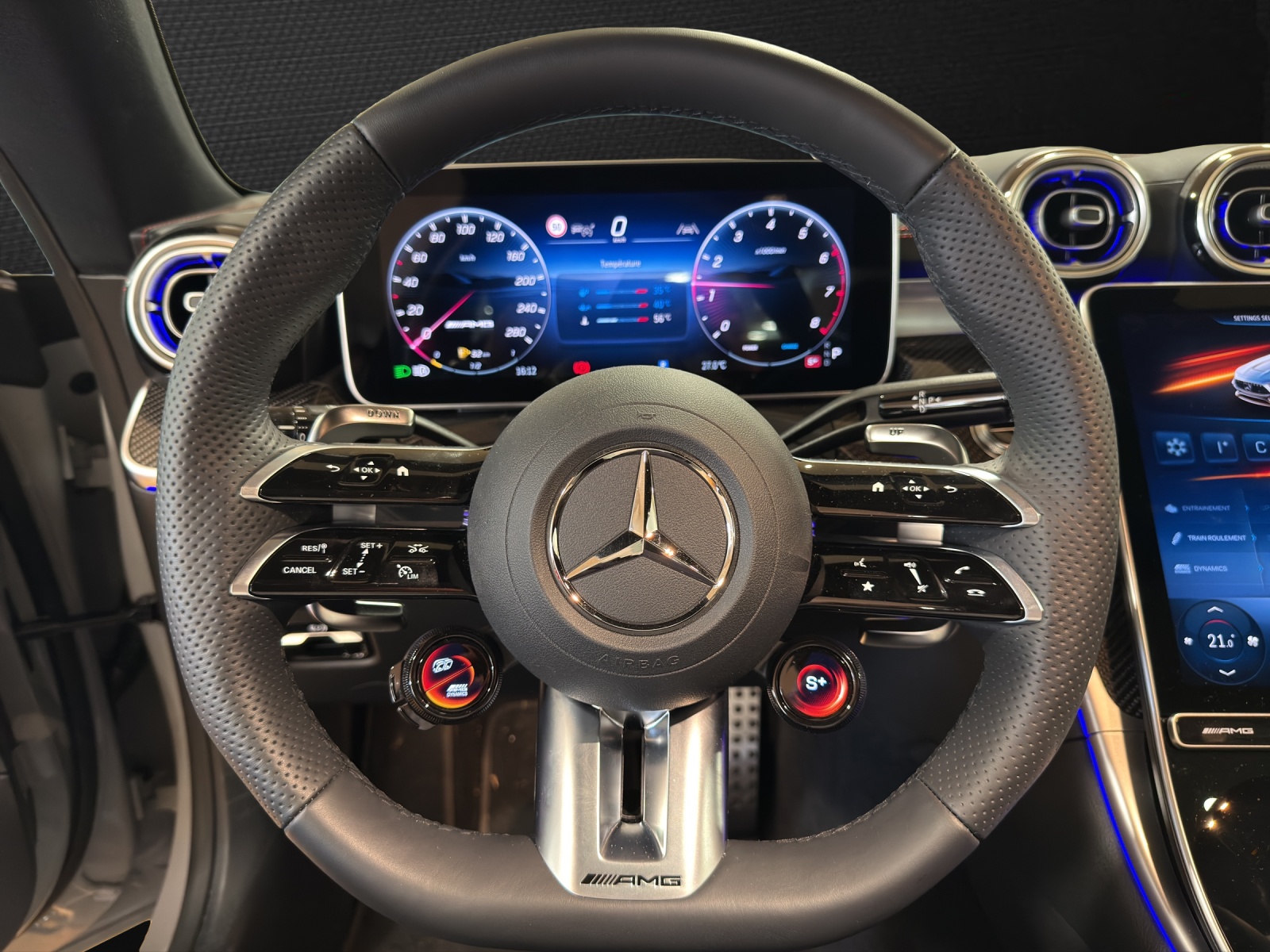 MERCEDES-BENZ CLE 53 Coupé AMG 4Matic+ 9G-Tronic-image-10
