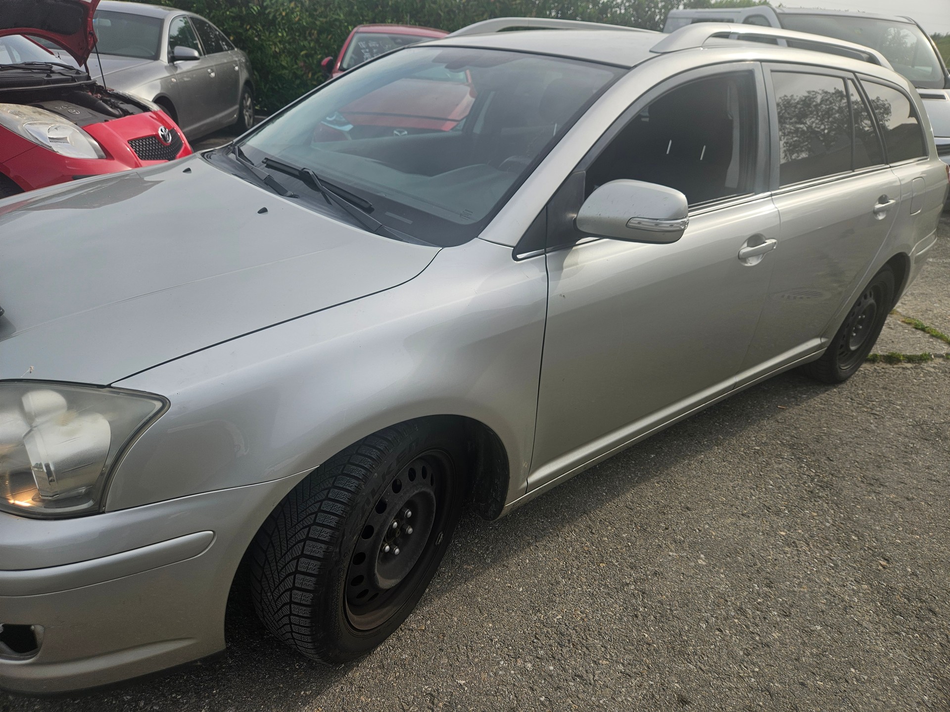 TOYOTA Avensis 2.0 D4 VVT-i Linea Sol Premium Sportswagon-image-1