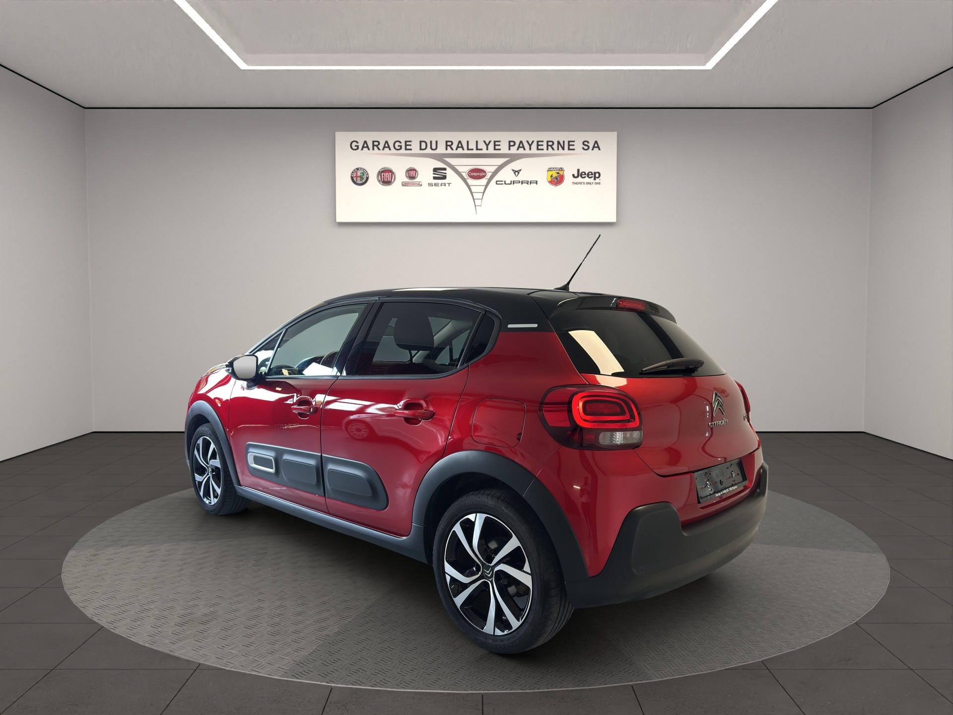 CITROEN C3 1.2i PureTech Shine EAT6-showroom-element-2