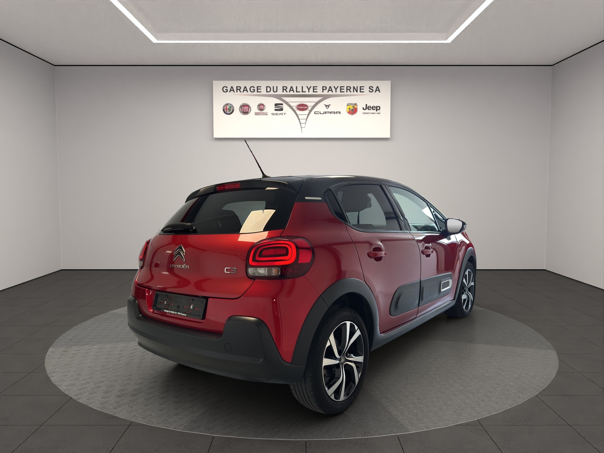 CITROEN C3 1.2i PureTech Shine EAT6-image-4