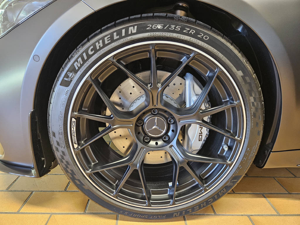 MERCEDES-BENZ CLE 53 AMG 4Matic+ Cabriolet-image-17