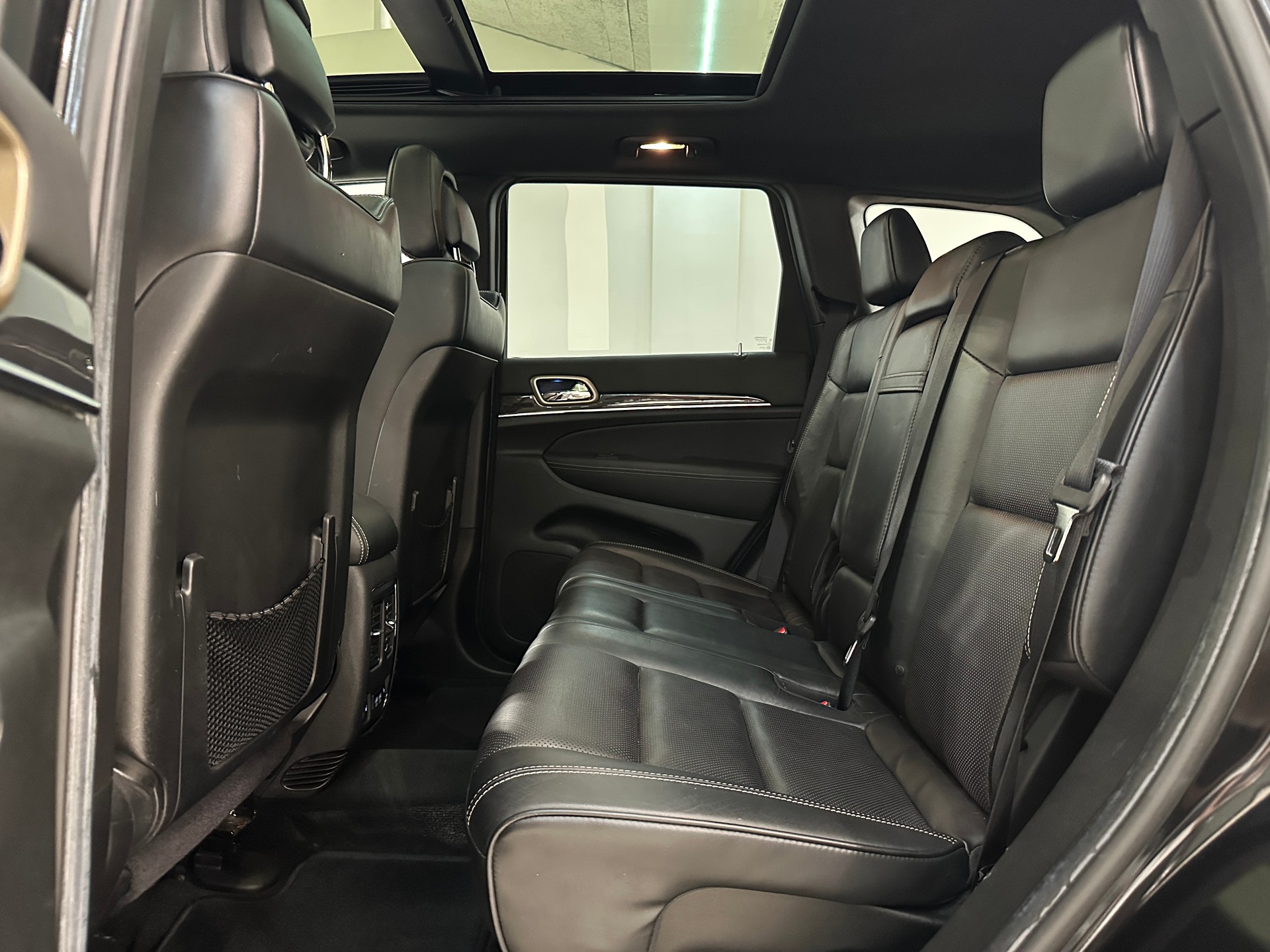 JEEP Grand Cherokee 3.0 CRD Overland Automatic-image-14