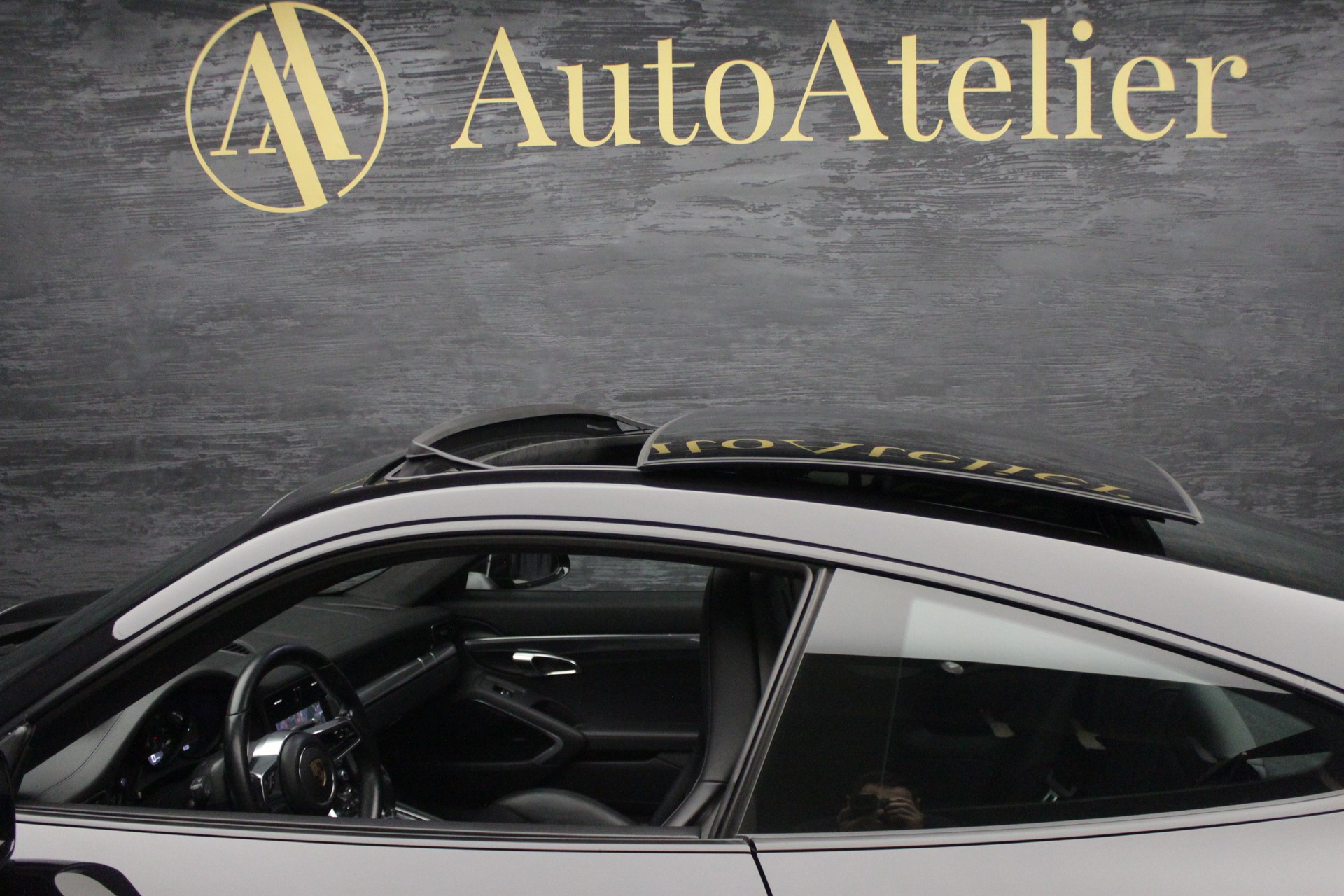 PORSCHE 911 Carrera 4 PDK-image-8