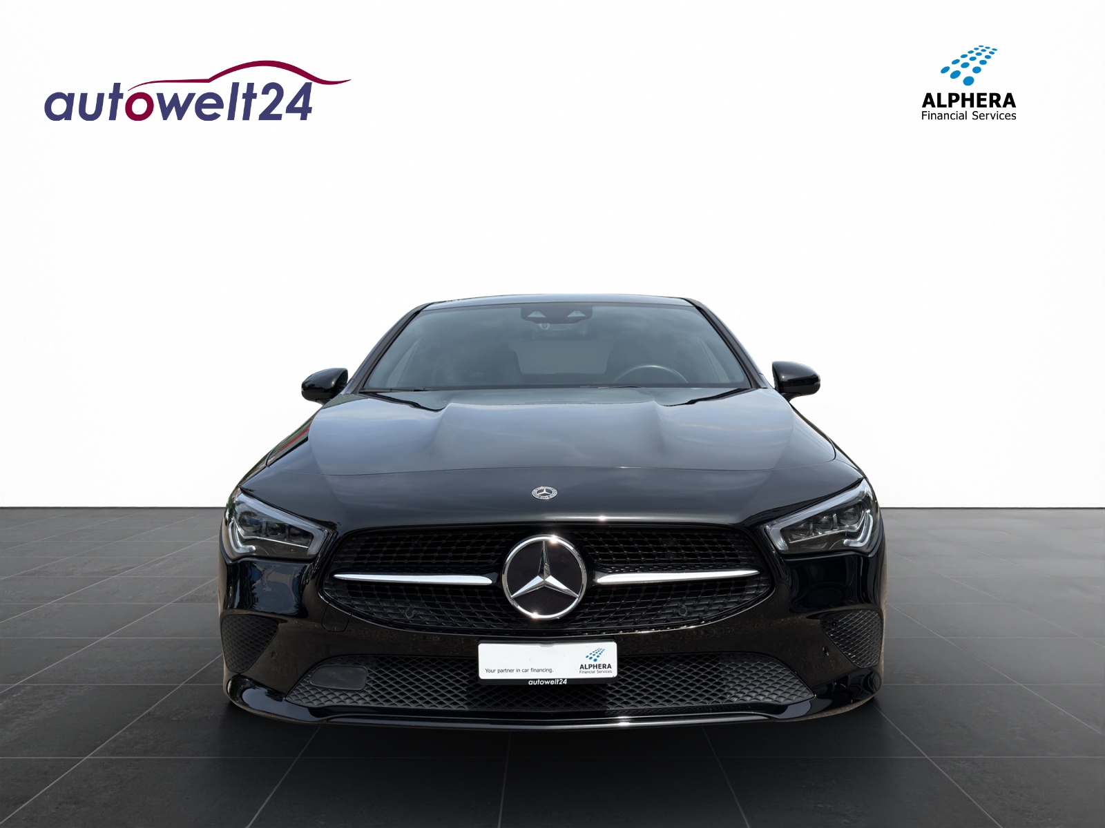 MERCEDES-BENZ CLA 220 d 4Matic Progressive 8G-DCT BLACK PACK-showroom-element-1