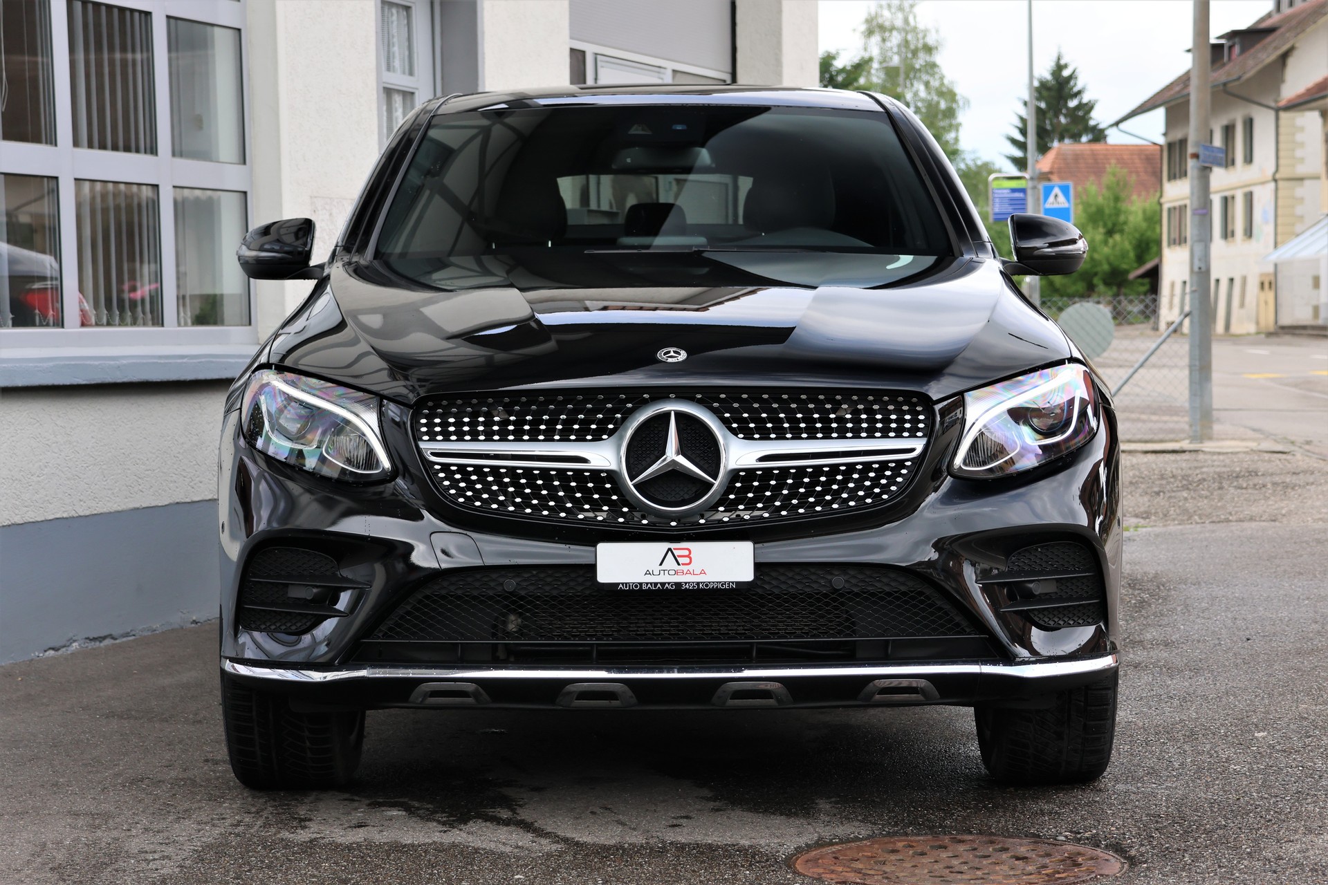 MERCEDES-BENZ GLC Coupé 350 e AMG Line 4Matic 7G-Tronic (CH)-showroom-element-1