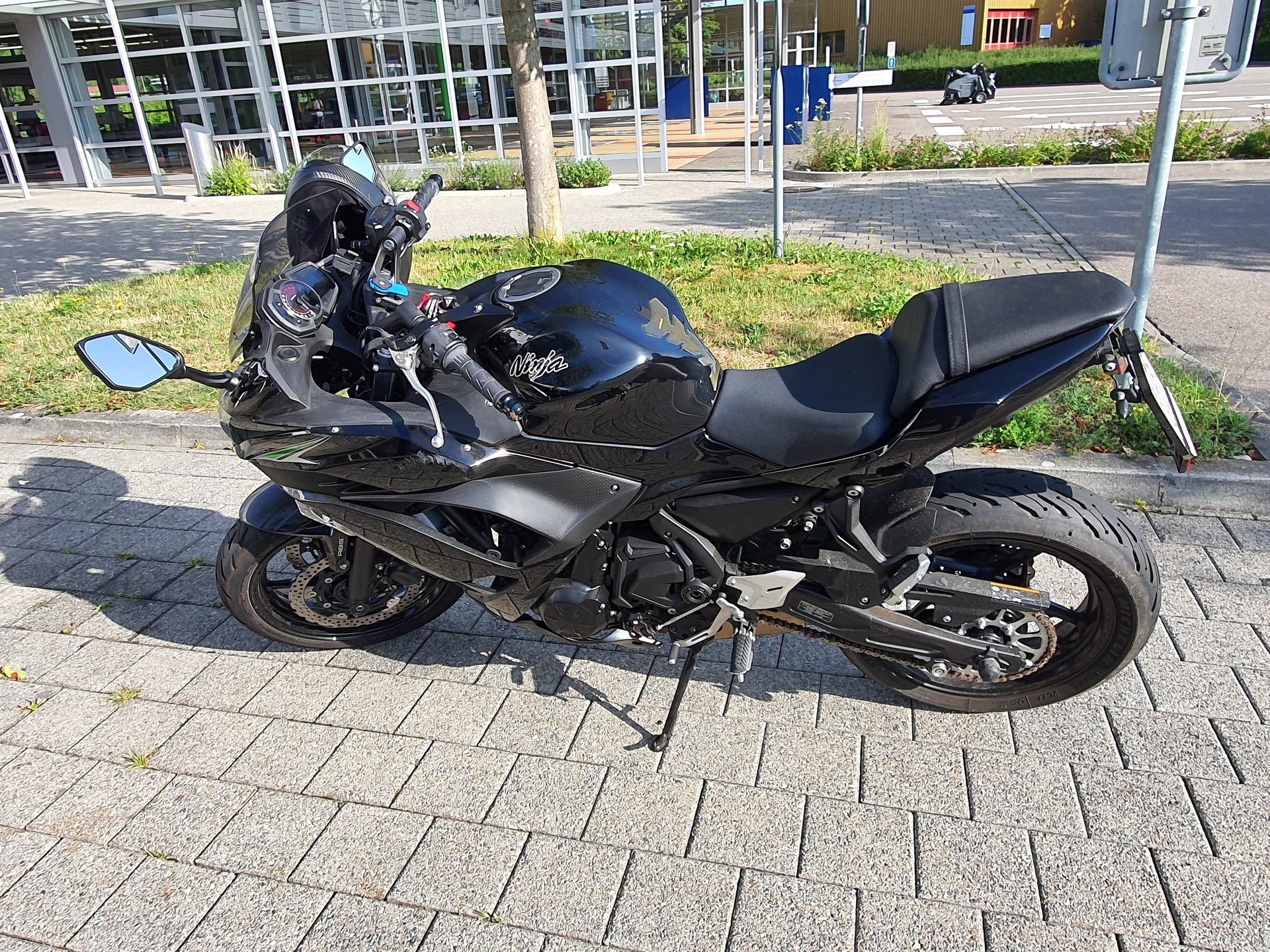 KAWASAKI Ninja 650 KRT ABS (35kW)-image-0