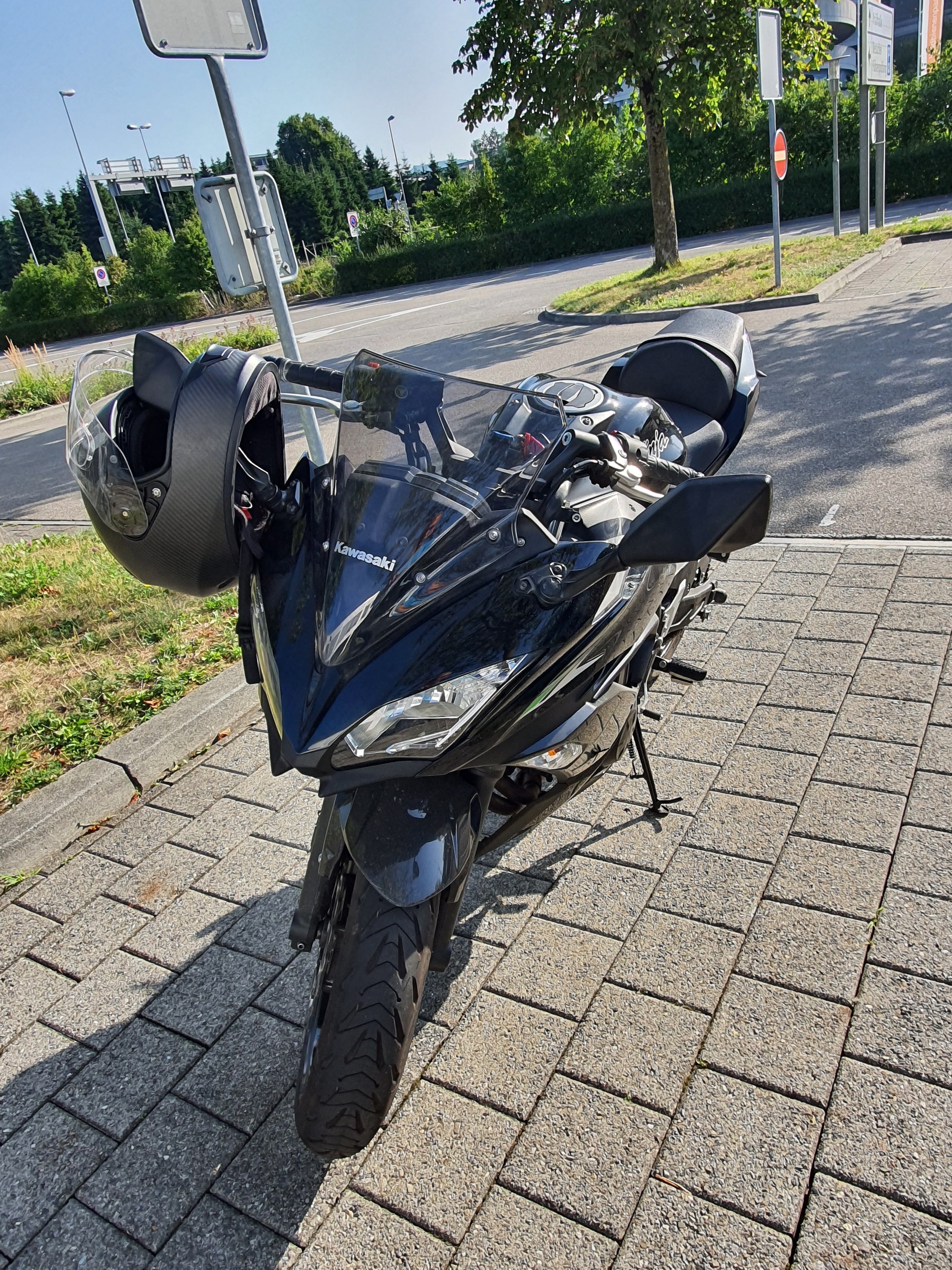 KAWASAKI Ninja 650 KRT ABS (35kW)-image-3