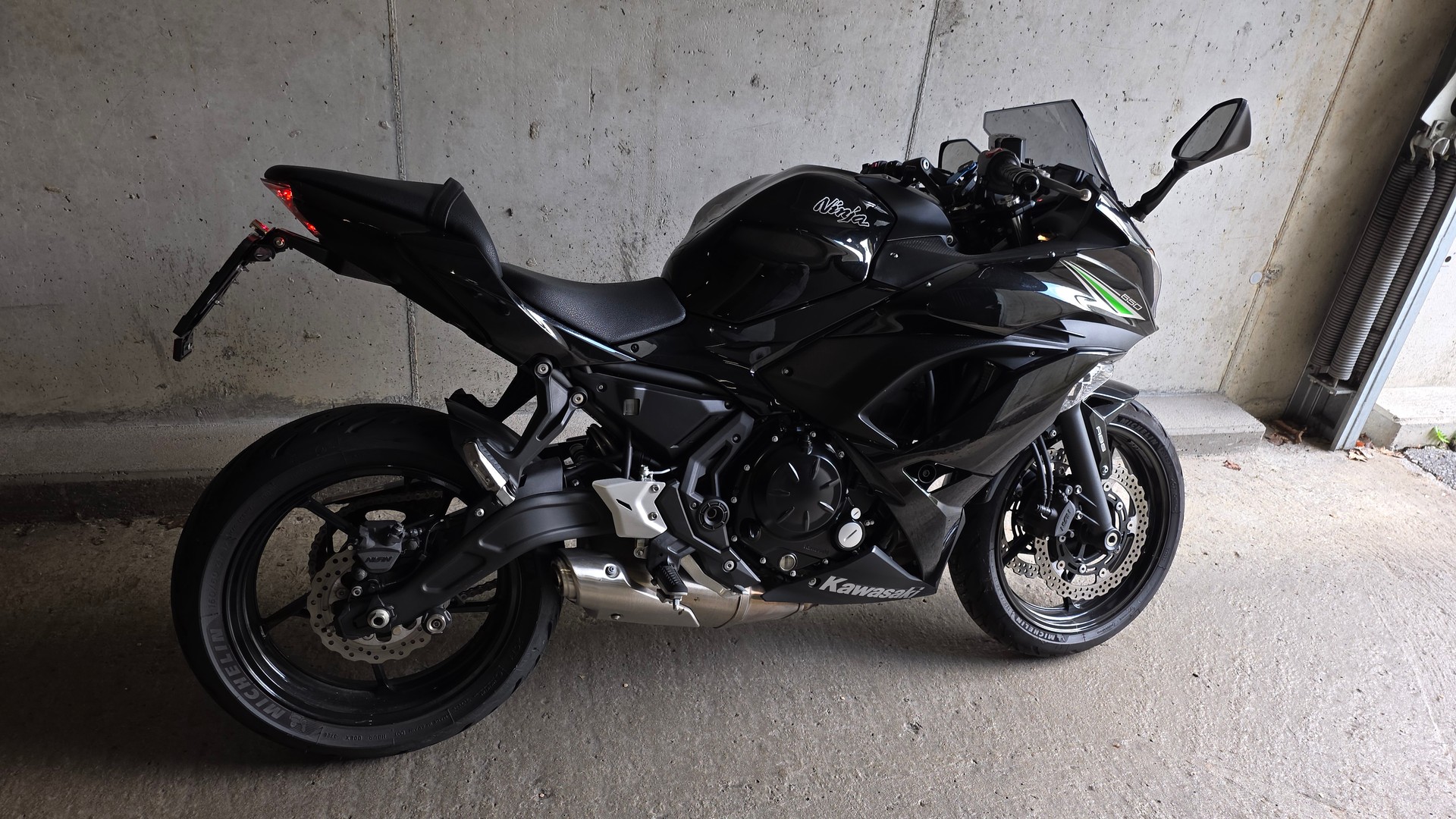 KAWASAKI Ninja 650 KRT ABS (35kW)-image-11