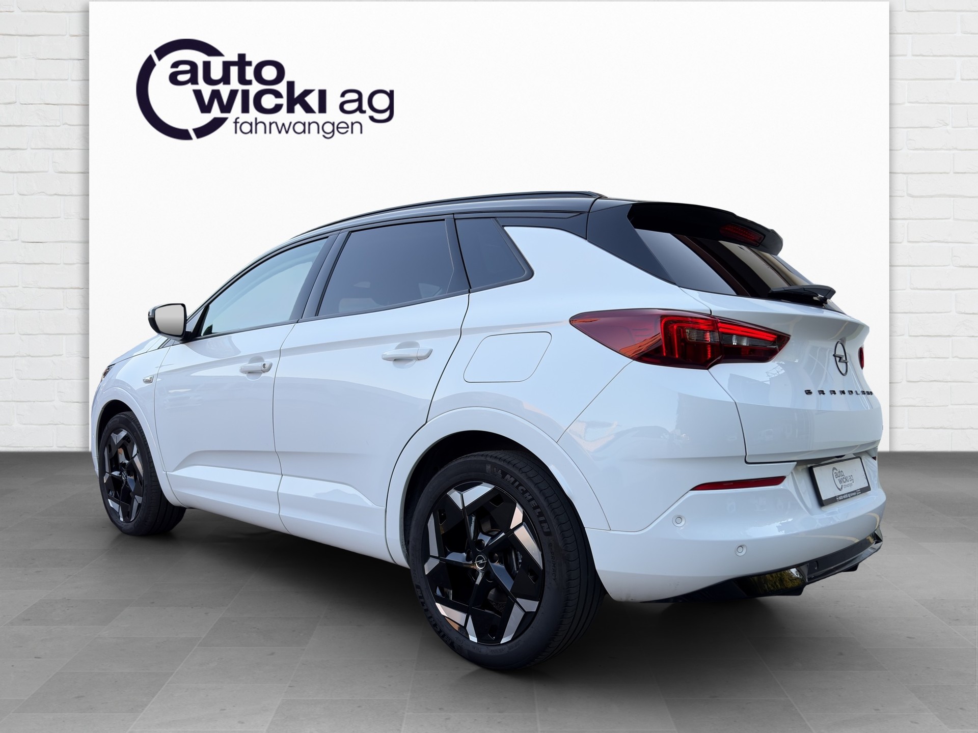 OPEL Grandland 1.6 Hybrid4 GSe Automatik-showroom-element-1