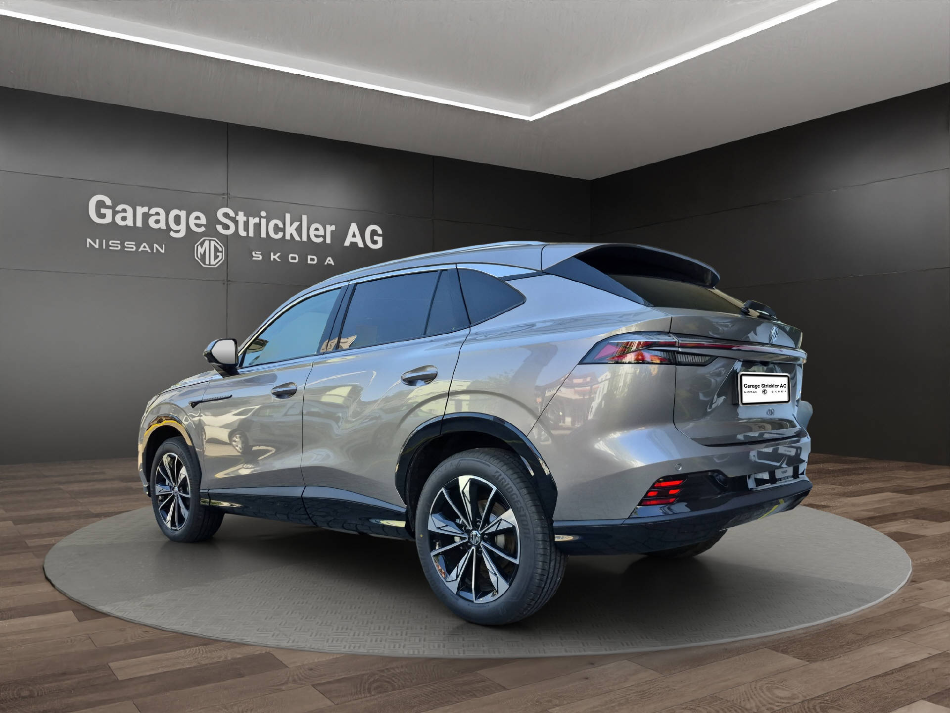 MG HS 1.5 Hybrid Luxury-showroom-element-2