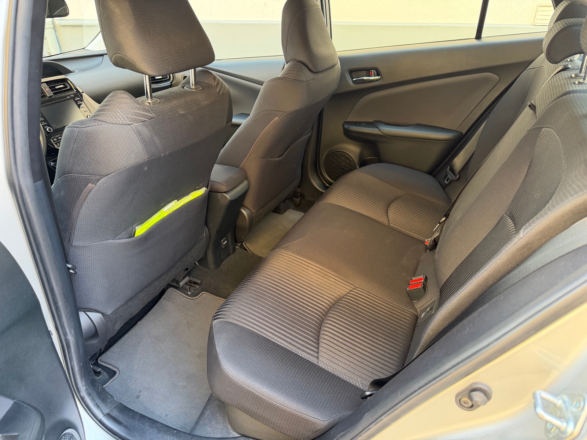 TOYOTA Prius 1.8 VVT-i HSD Premium-image-6