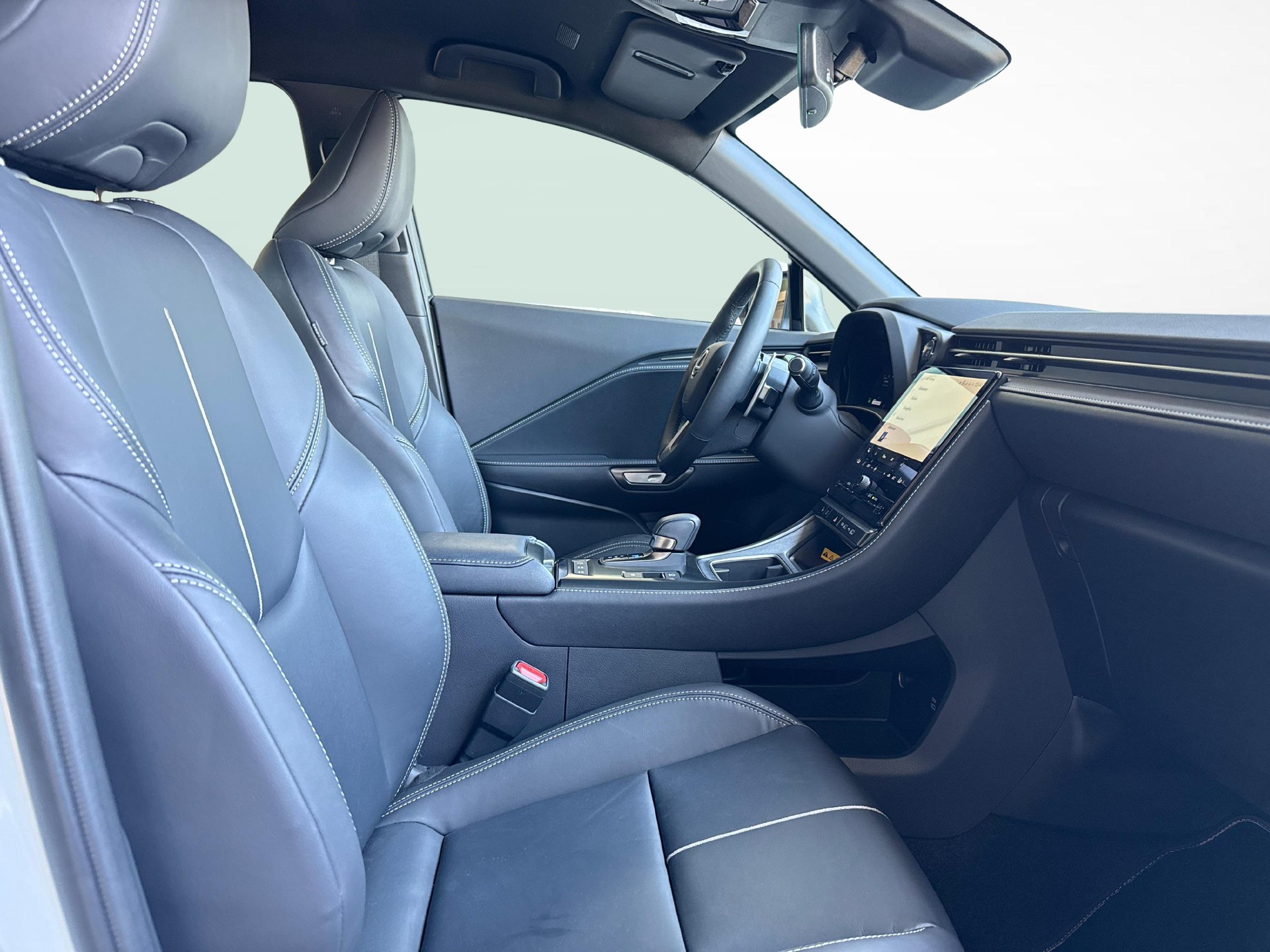 LEXUS LBX 1.5 Hybrid Relax AWD-image-9