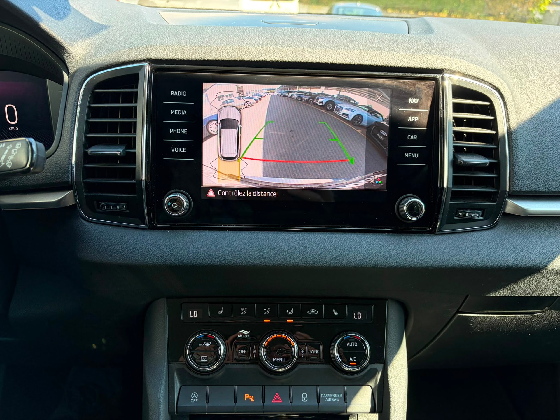 SKODA Karoq 2.0 TDI CR Ambition 4x4 DSG-image-11
