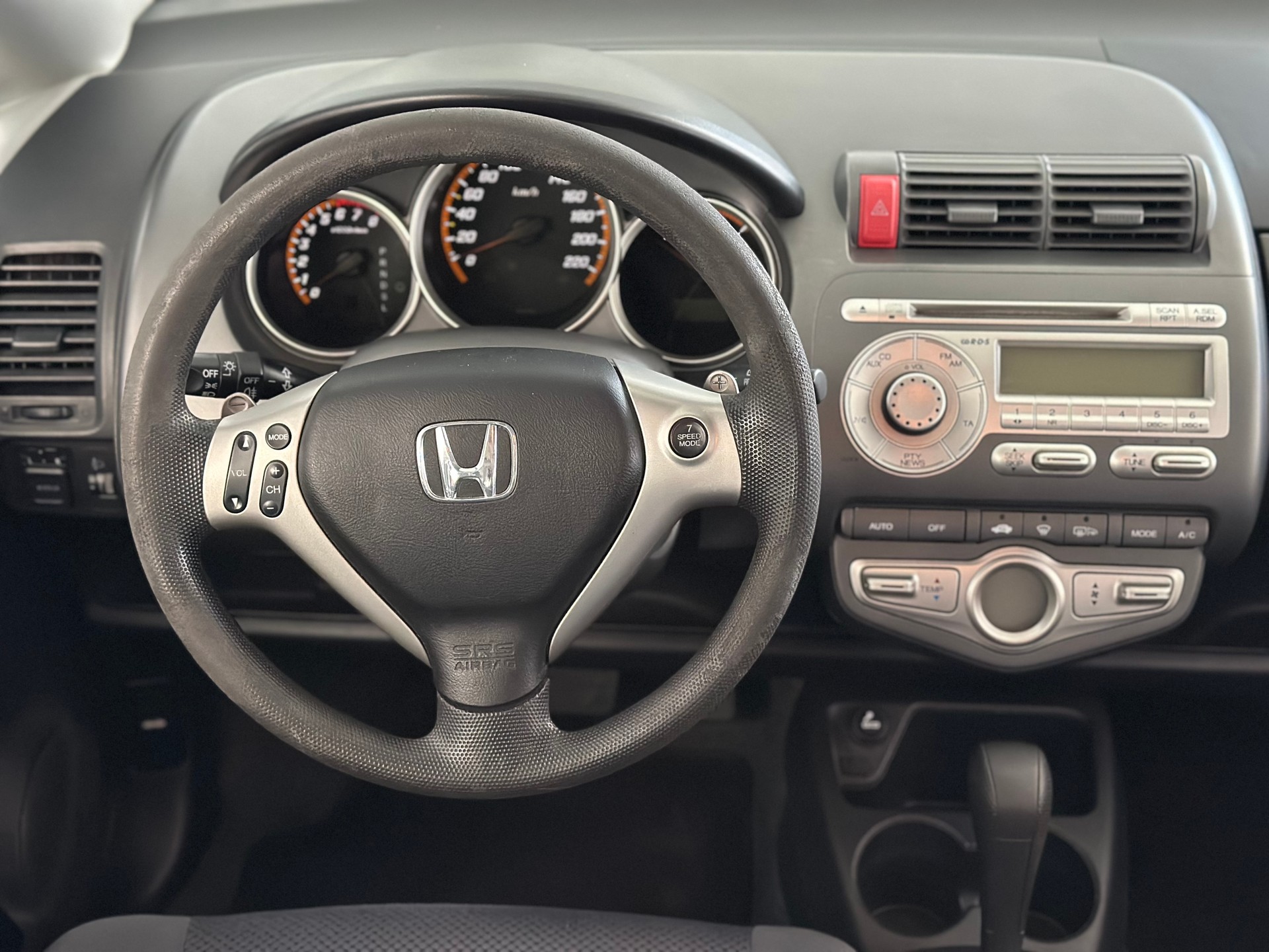 HONDA Jazz 1.4i LS Formula 1 CVT-image-13
