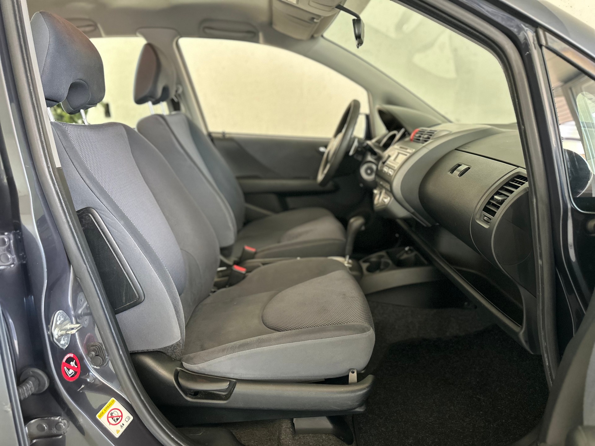 HONDA Jazz 1.4i LS Formula 1 CVT-image-10