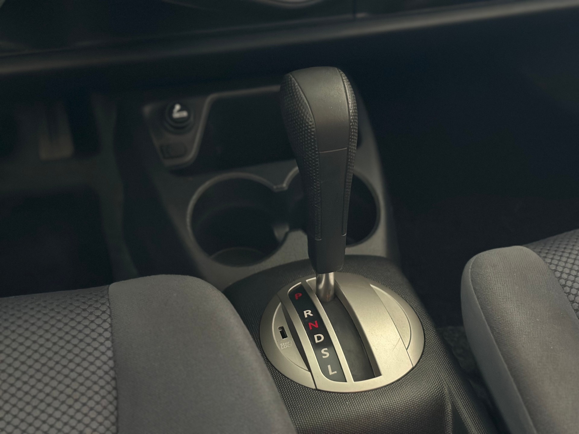 HONDA Jazz 1.4i LS Formula 1 CVT-image-15