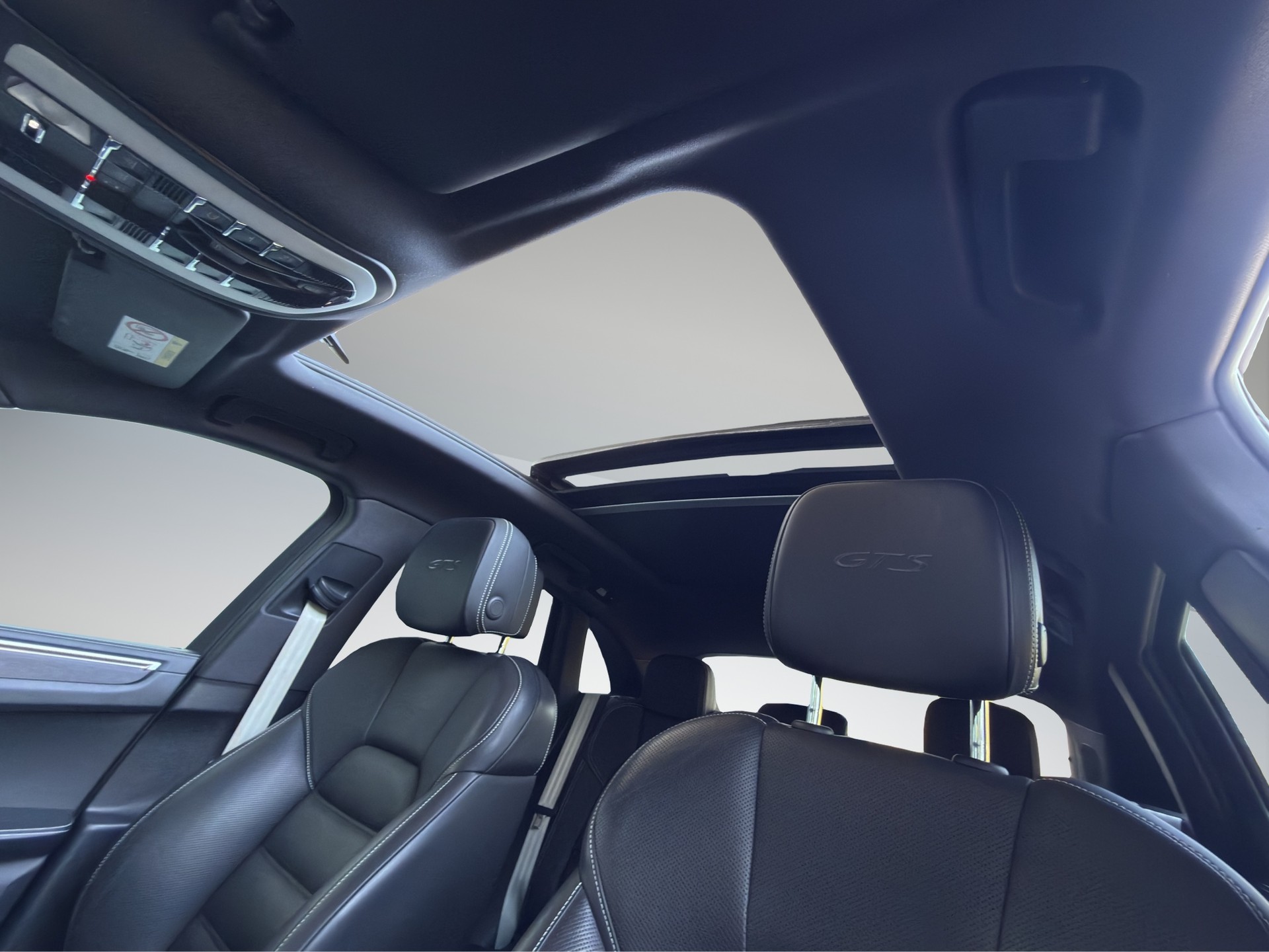 PORSCHE Macan 2.9 V6 GTS-image-15