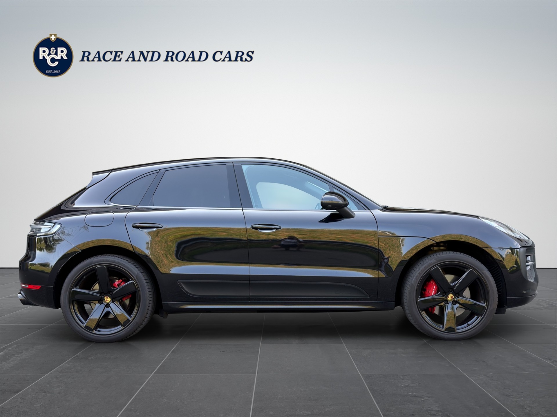 PORSCHE Macan 2.9 V6 GTS-showroom-element-3