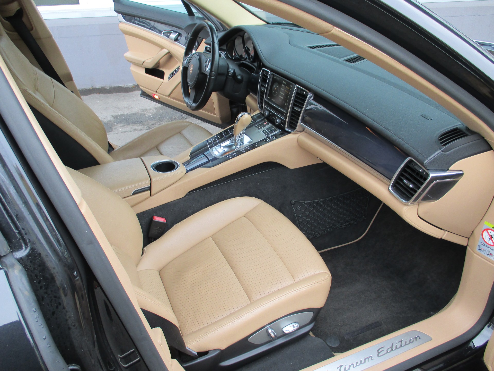 PORSCHE Panamera 4 3.6 Platinum Edition PDK-image-12
