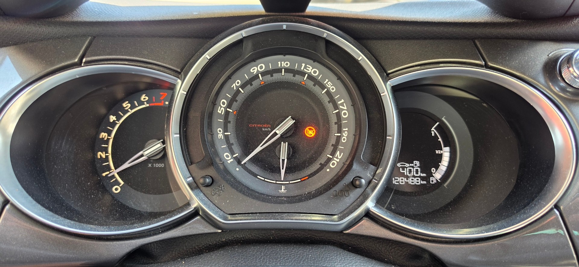 CITROEN DS3 Cabrio 1.6i-image-16
