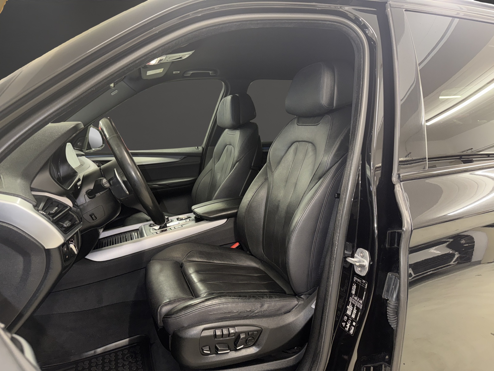 BMW X5 xDrive 40d M-Paket Steptronic-image-6