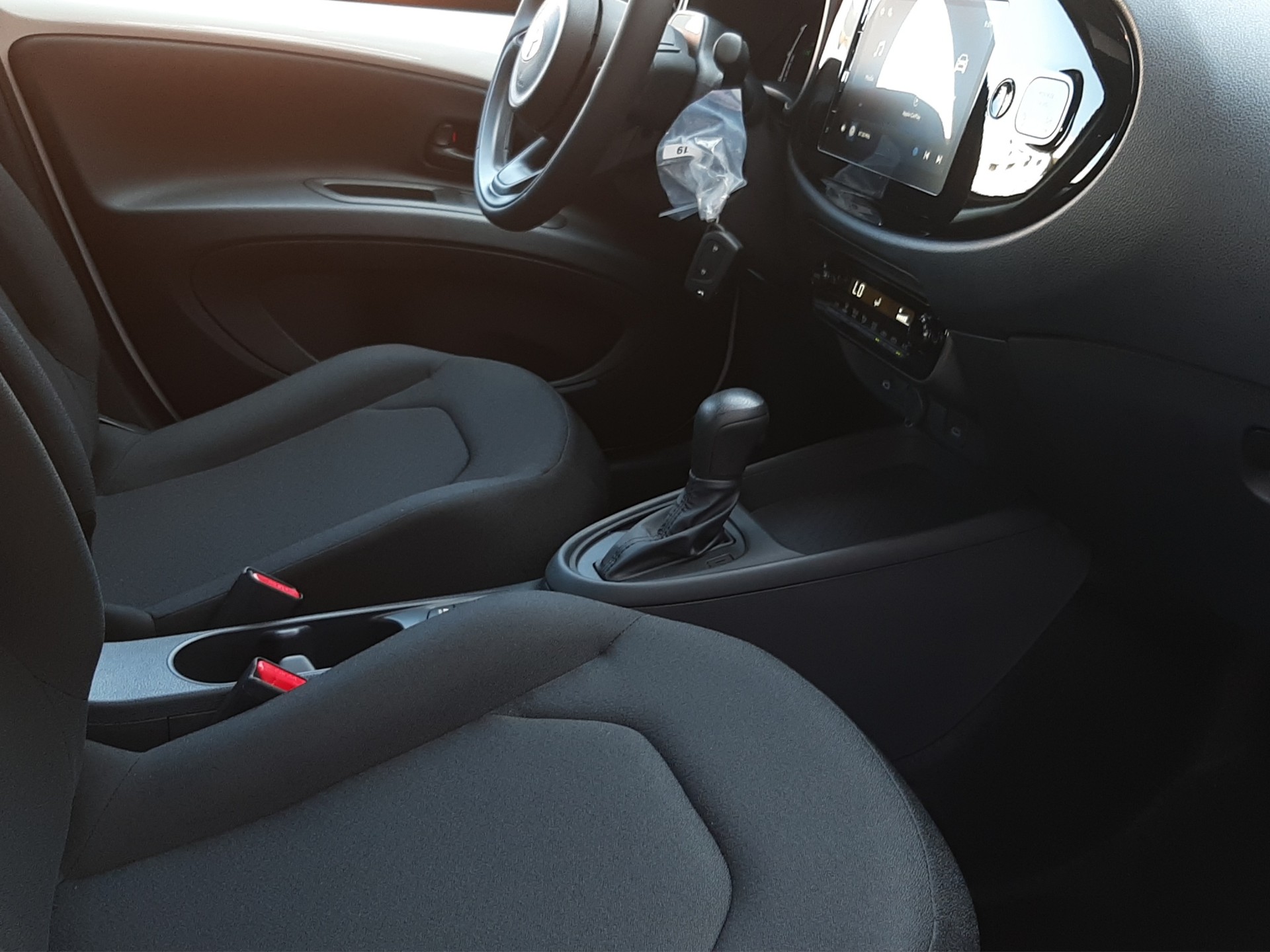 TOYOTA Aygo X 1.5 VVT-i HSD Comfort-image-15