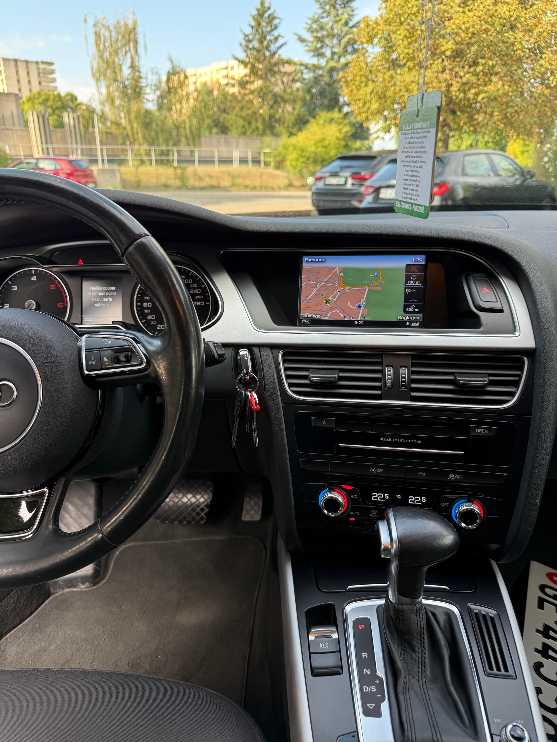 AUDI A4 Avant 2.0 TDI multitronic-image-4