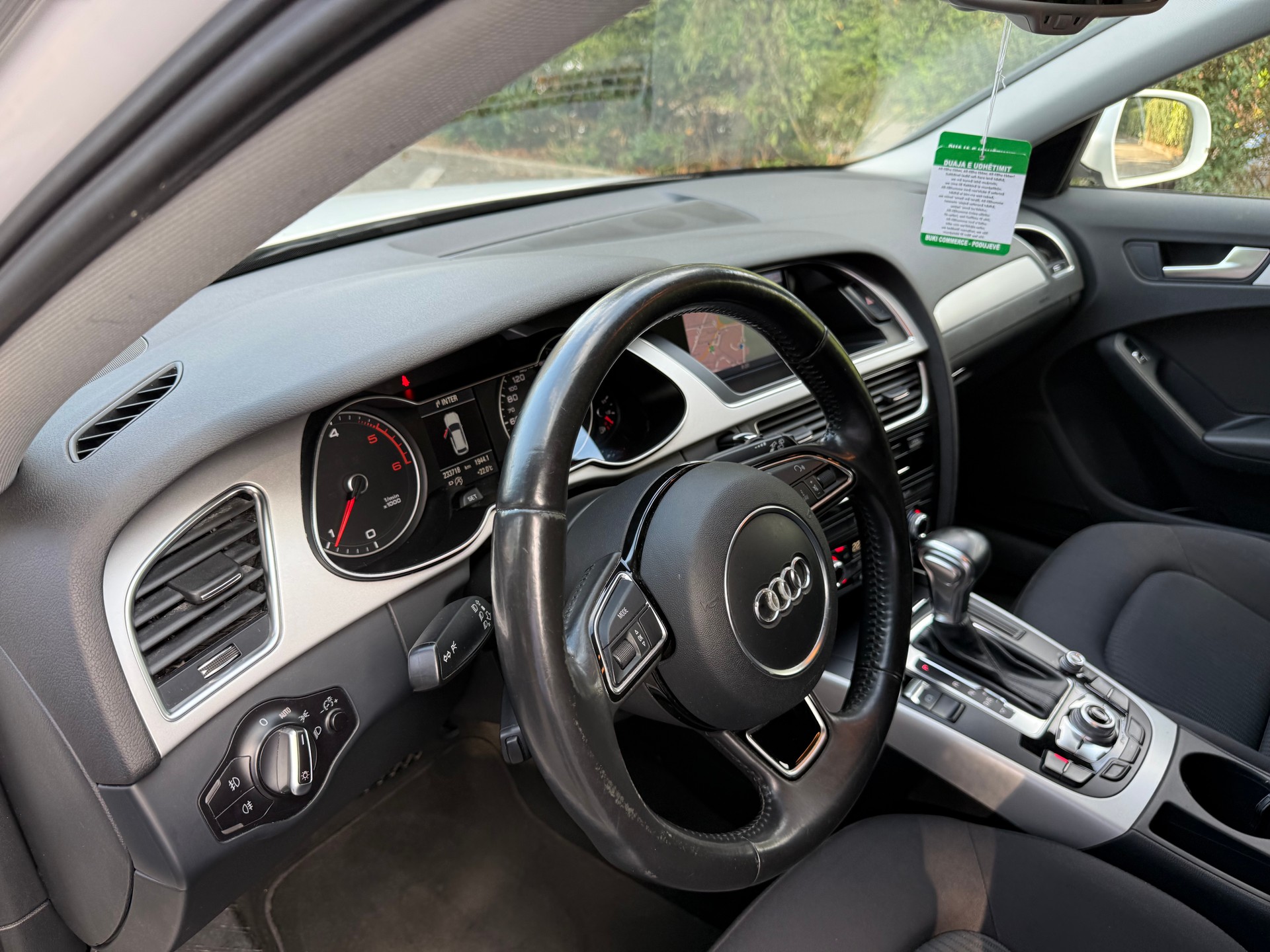 AUDI A4 Avant 2.0 TDI multitronic-image-7