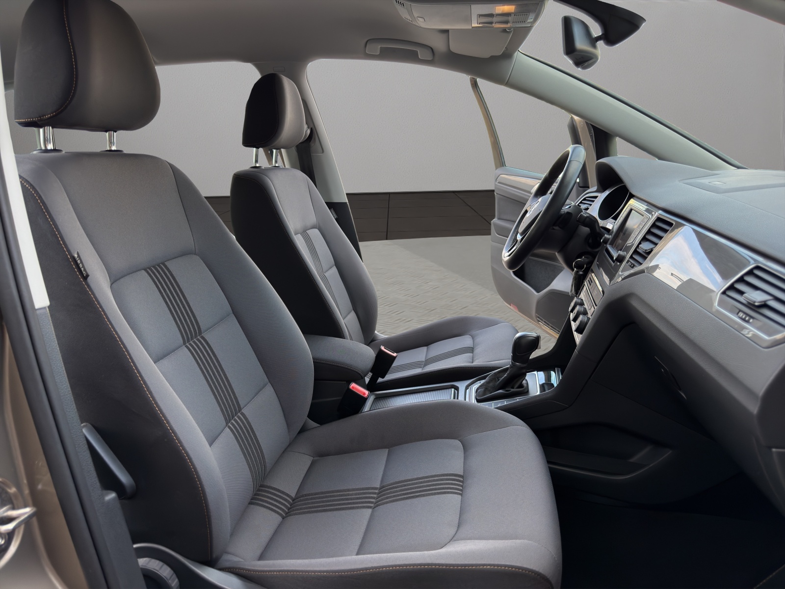 VW Golf Sportsvan 1.4 TSI Allstar DSG-image-16