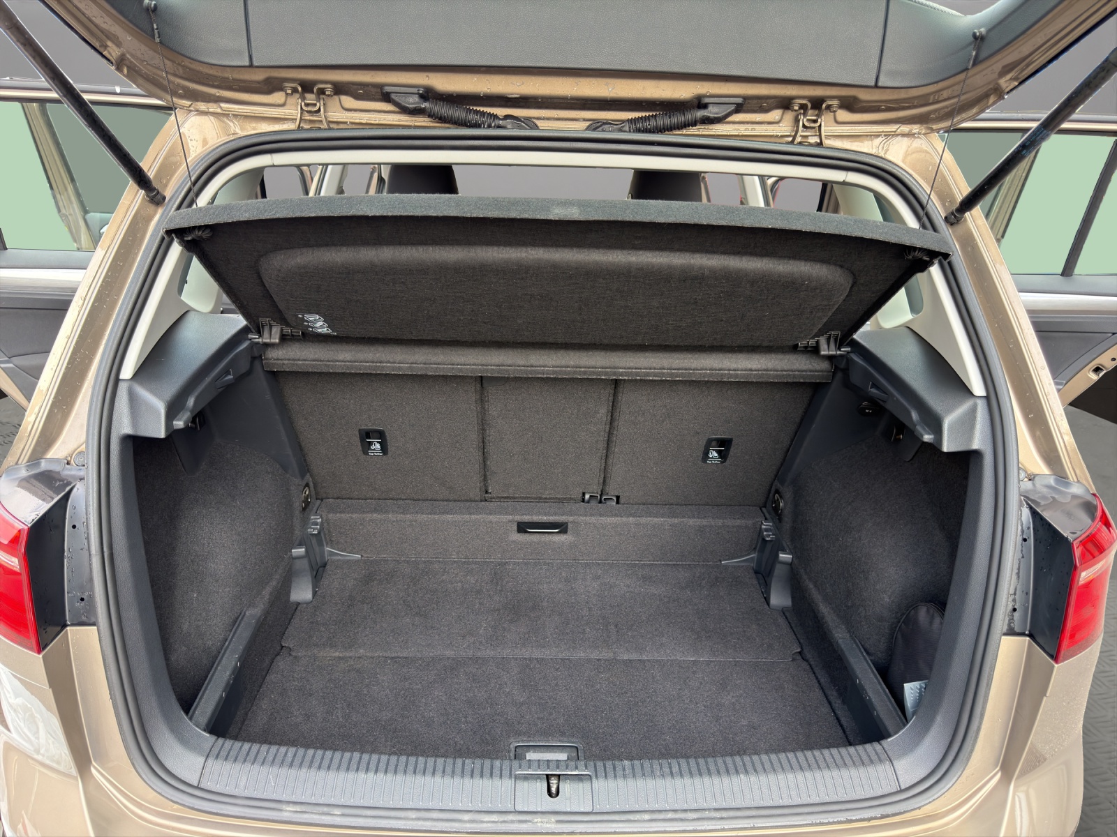 VW Golf Sportsvan 1.4 TSI Allstar DSG-image-18