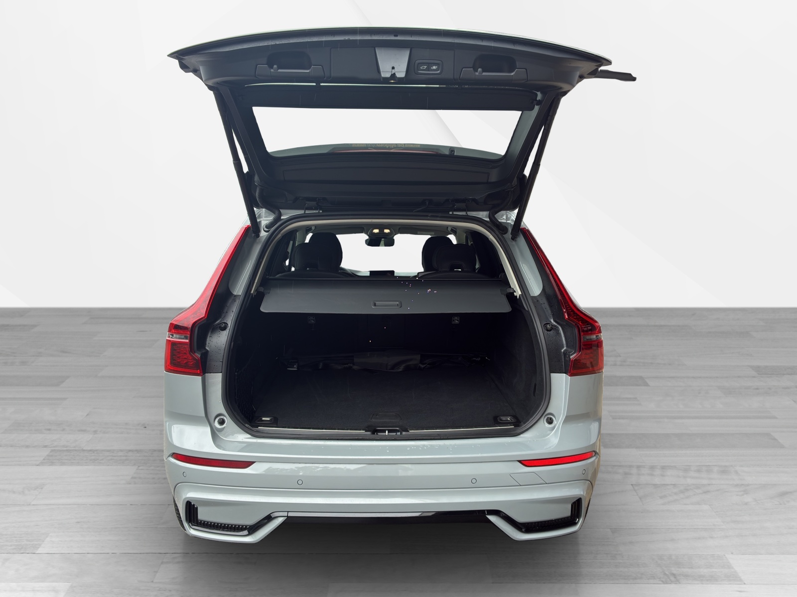 VOLVO XC60 2.0 B5 MH Plus Dark AWD-image-14