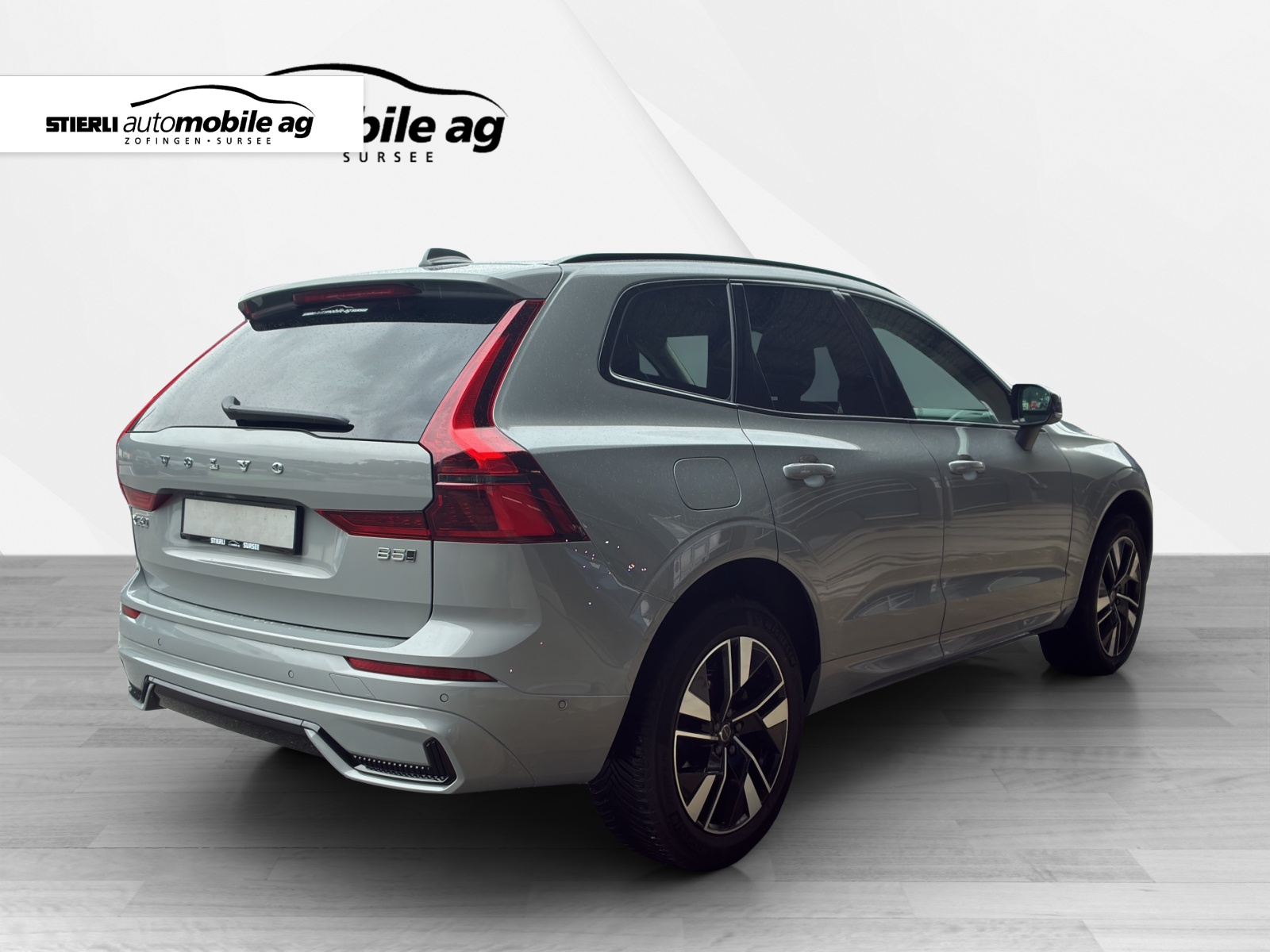 VOLVO XC60 2.0 B5 MH Plus Dark AWD-image-4