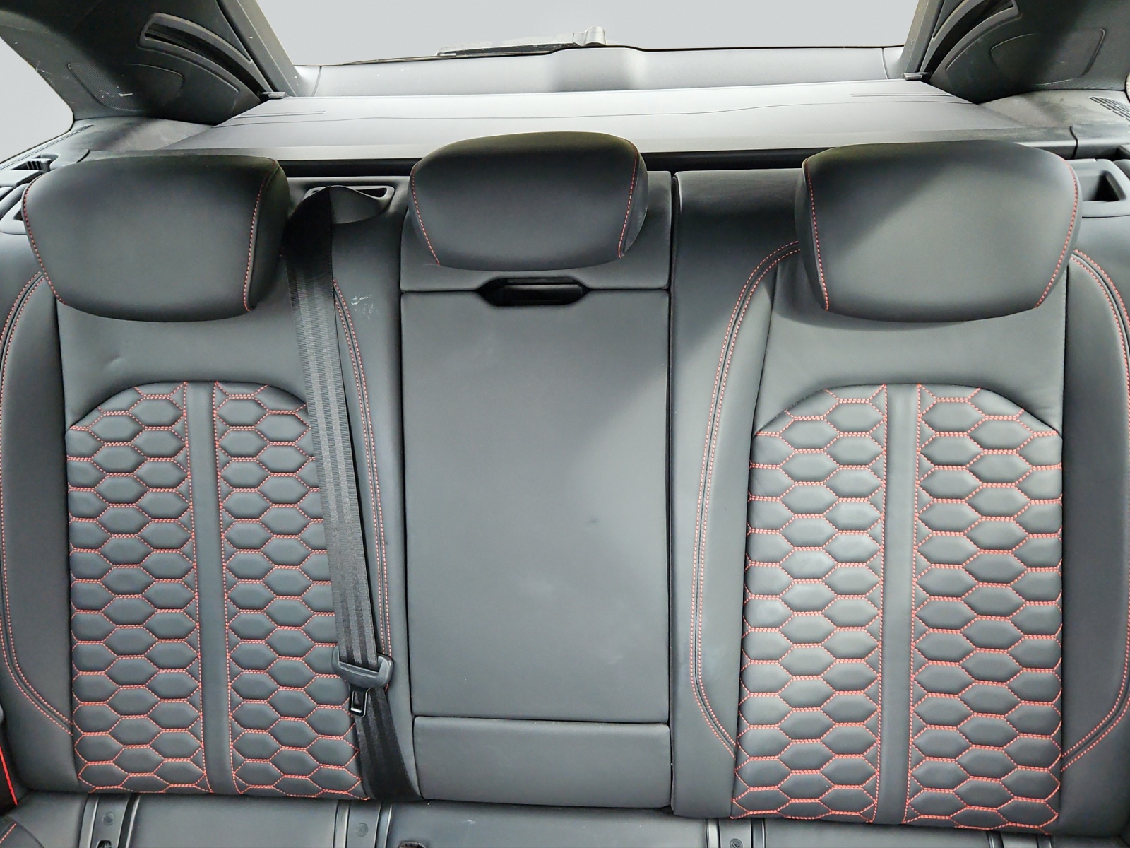 AUDI RS4 Avant 2.9 V6 TFSI quattro T-Tronic-image-8