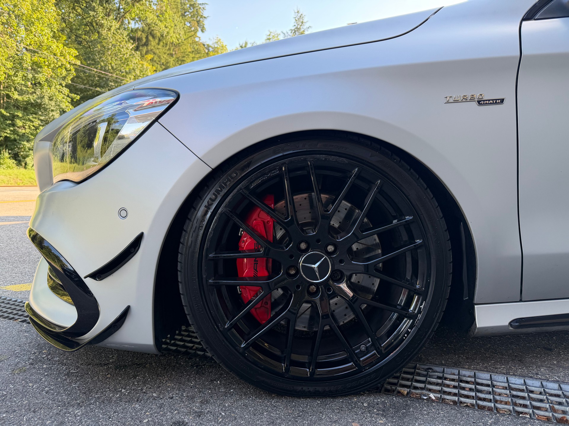 MERCEDES-BENZ CLA 45 AMG 4Matic Speedshift-showroom-element-2