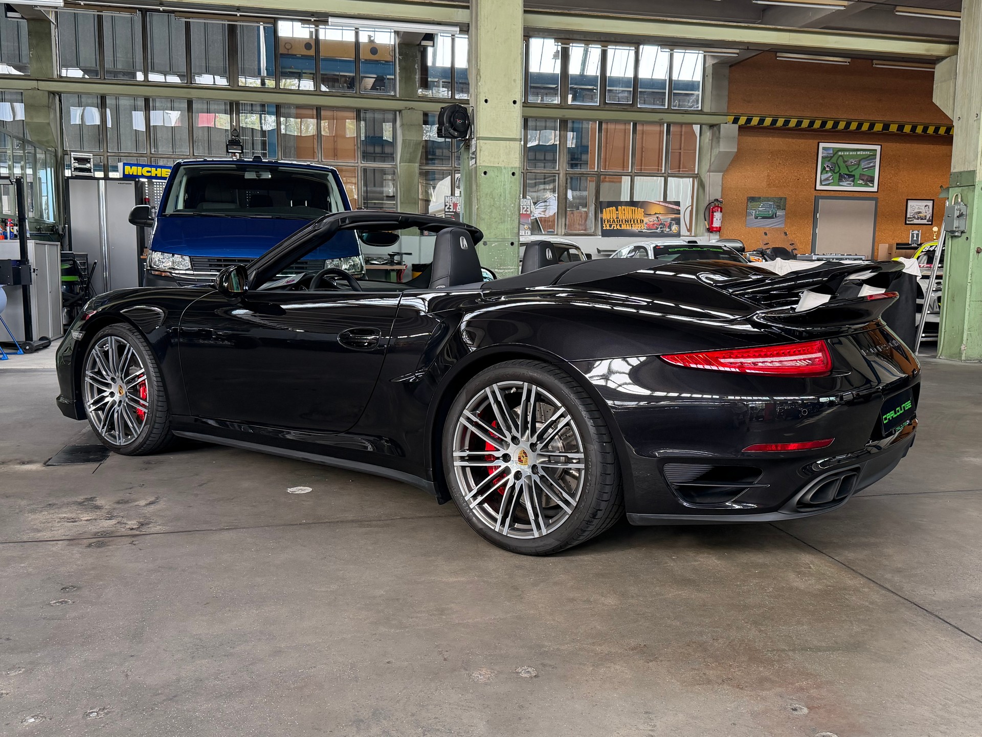 PORSCHE 911 Turbo Cabriolet PDK Automat-image-18