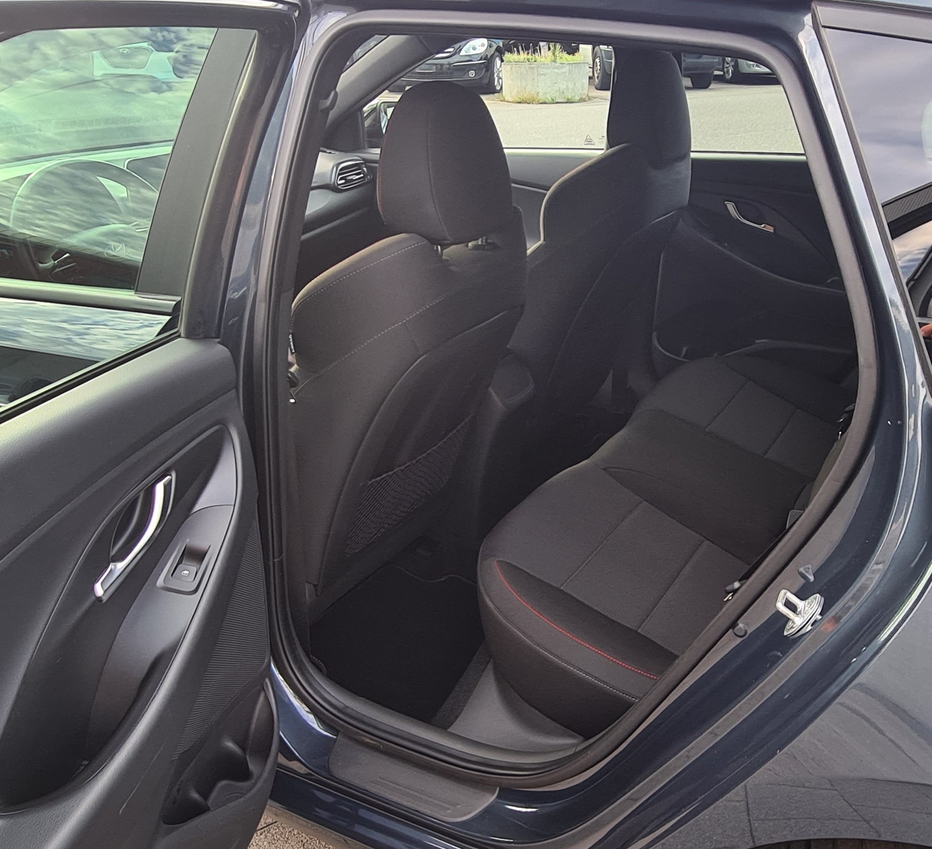 HYUNDAI i30 Wagon 1.5 T-GDi N Line 48V MH DCT-image-11