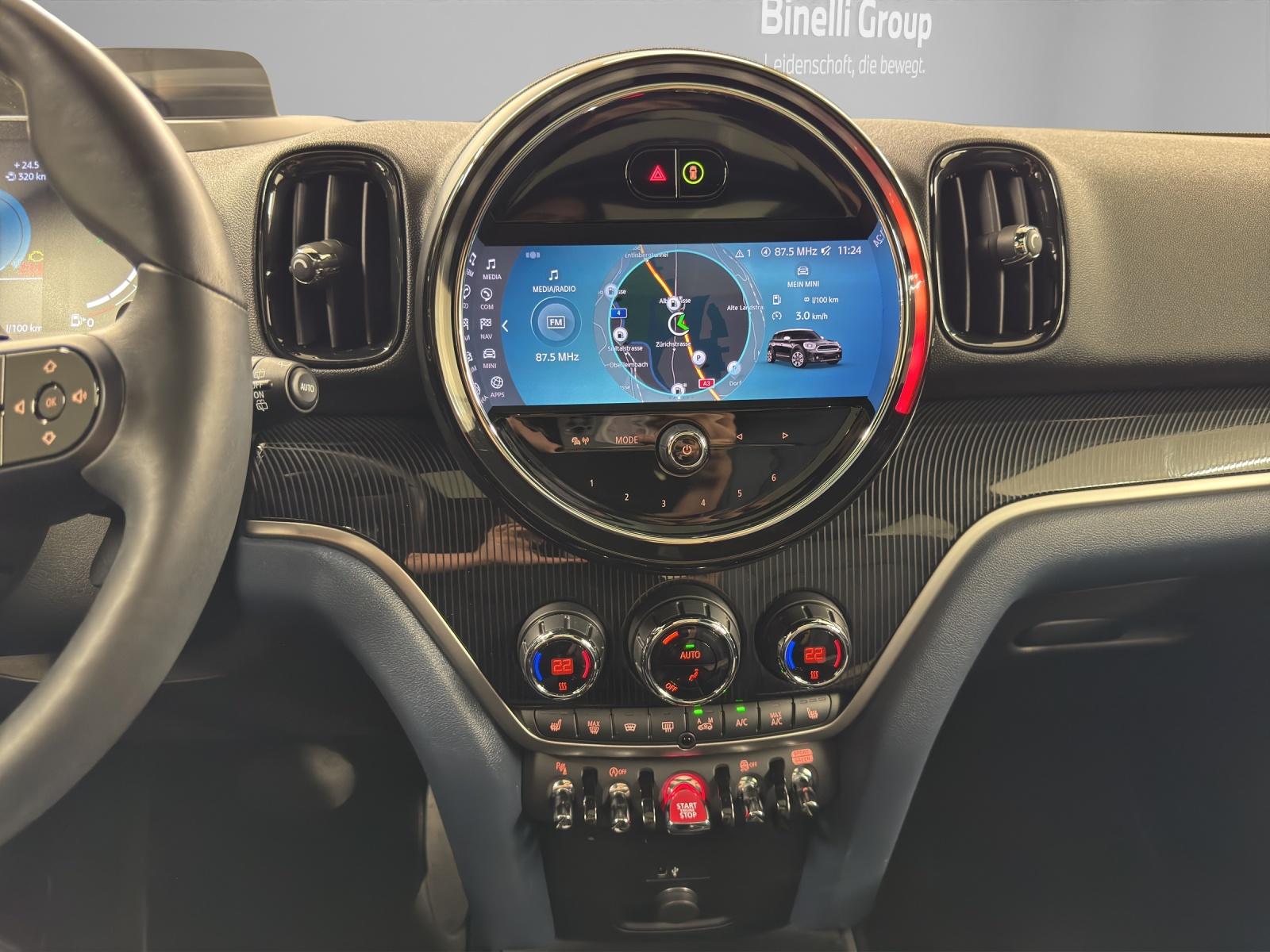 MINI Countryman F60 2.0i Cooper S-image-18
