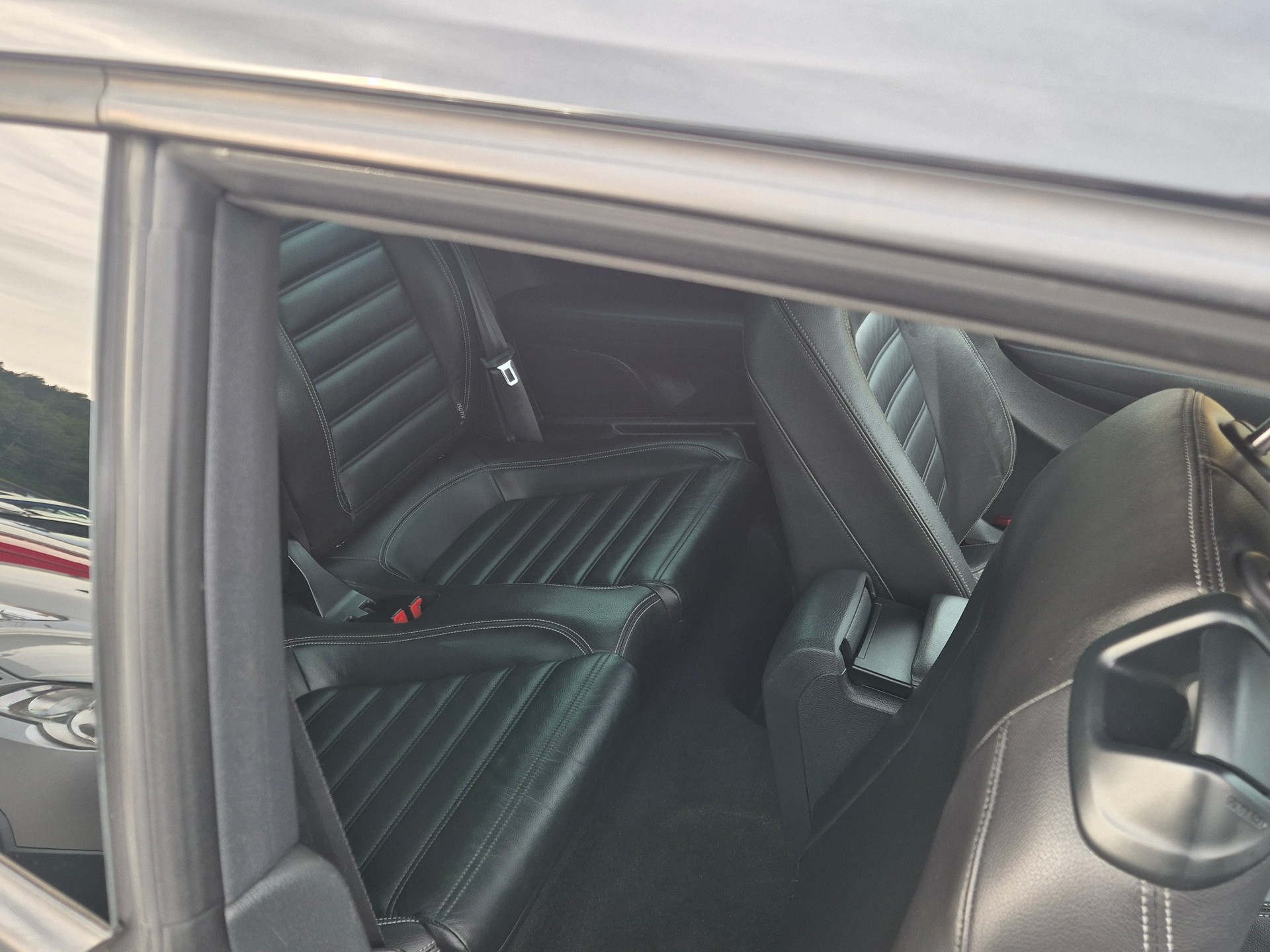 VW Scirocco 2.0 TSI DSG-image-10