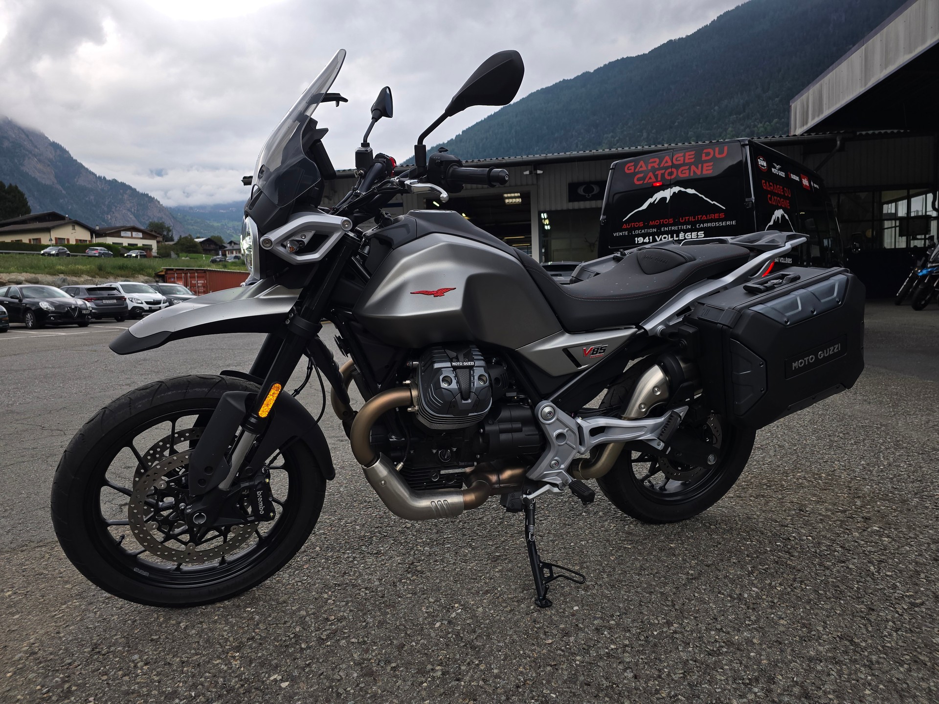 MOTO GUZZI V85 TT Strada E5+-image-10