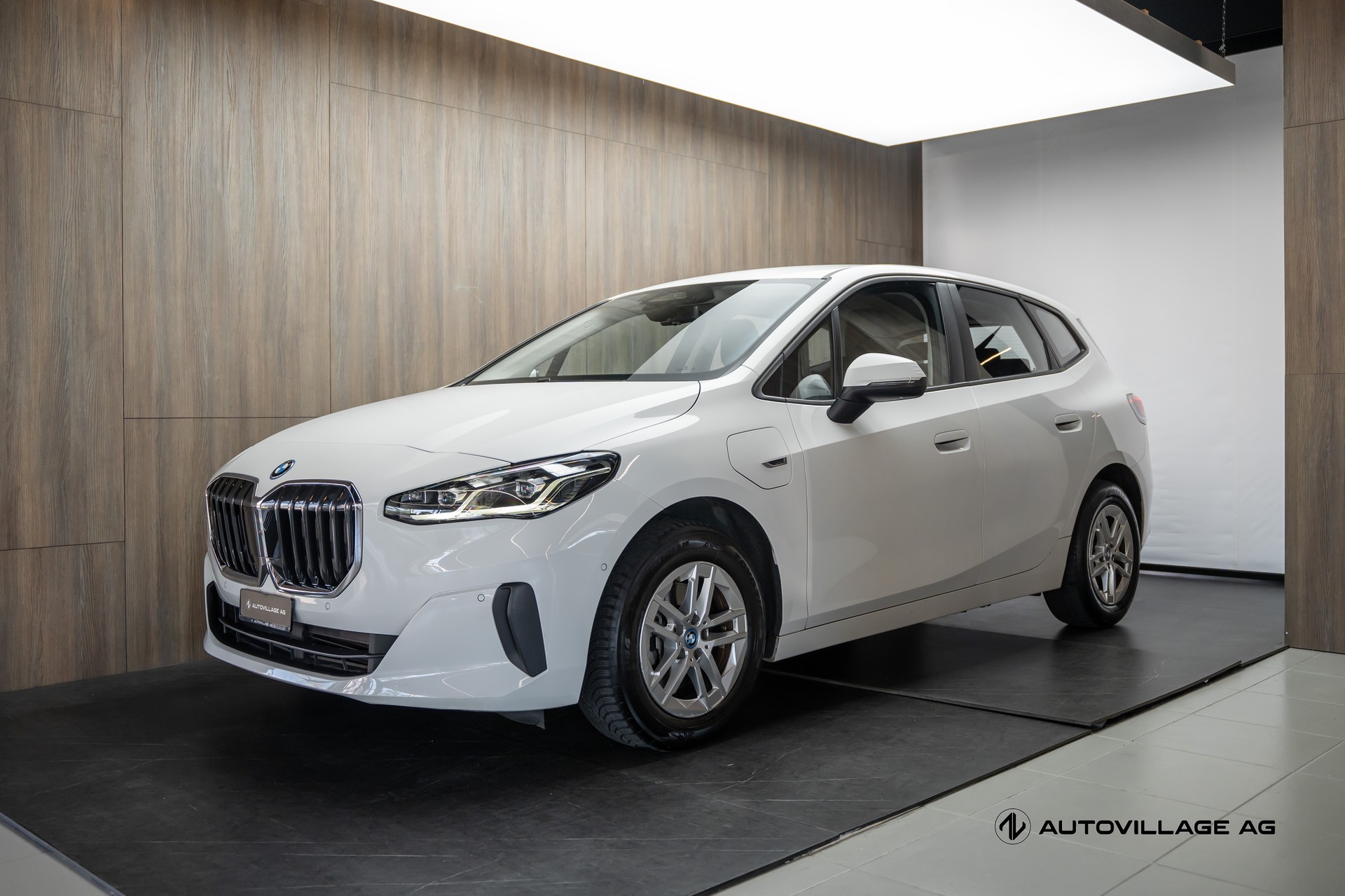 BMW 225e xDrive Active Tourer