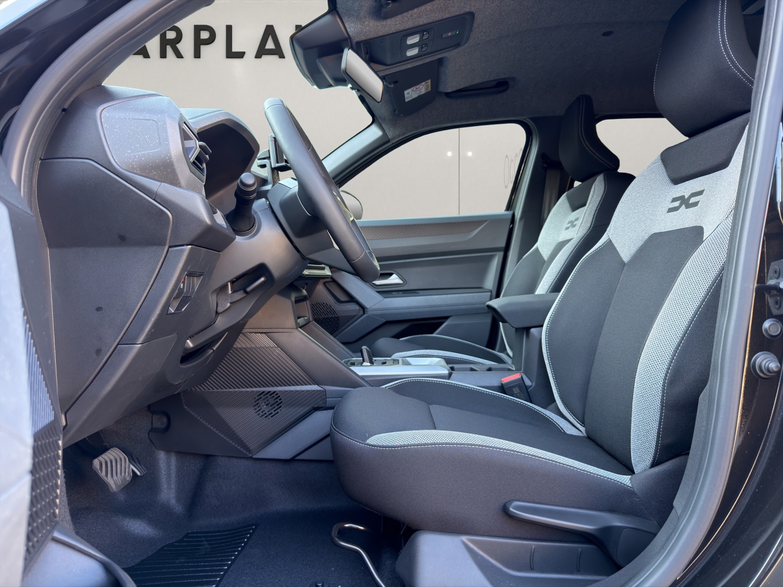 DACIA Duster 1.8 Hybrid Journey-image-13
