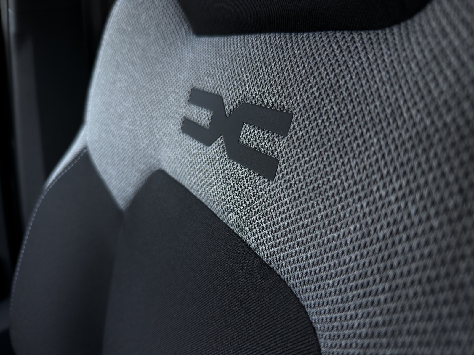 DACIA Duster 1.8 Hybrid Journey-image-15