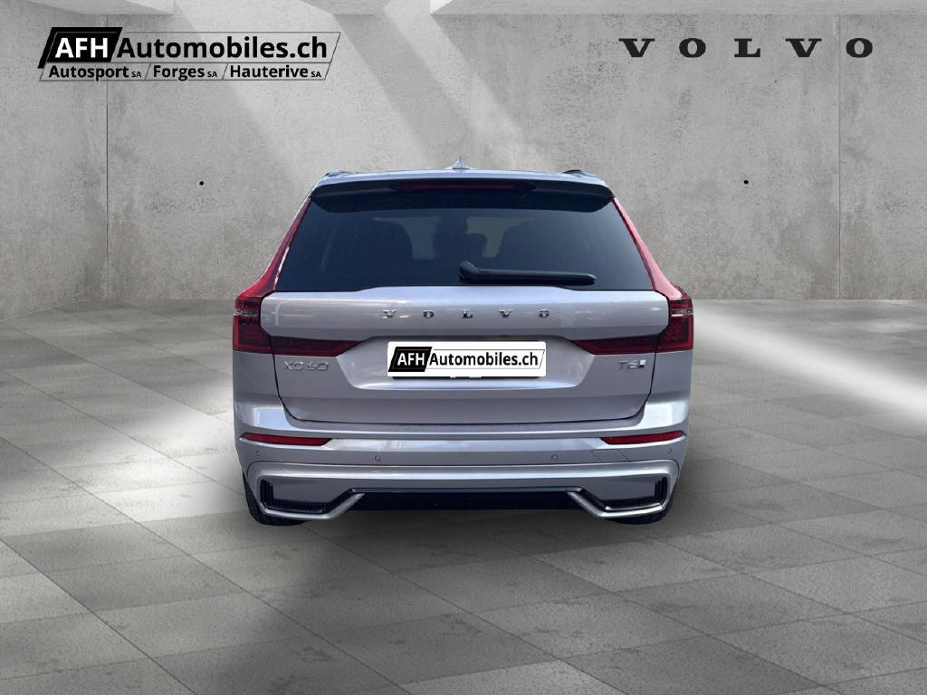 VOLVO XC60 2.0 T6 TE Plus Dark eAWD-showroom-element-3