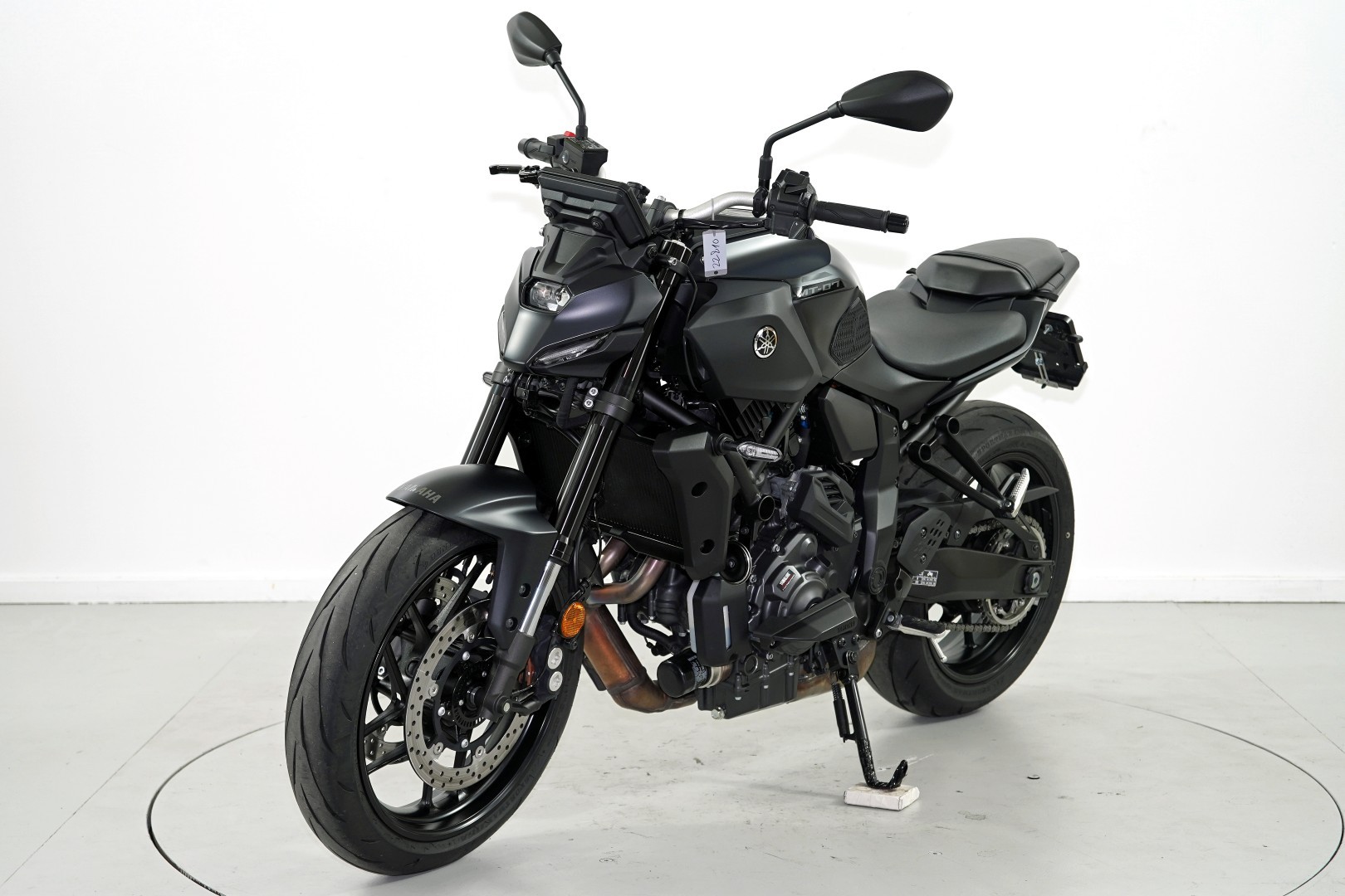 YAMAHA MT-07 ABS-showroom-element-2