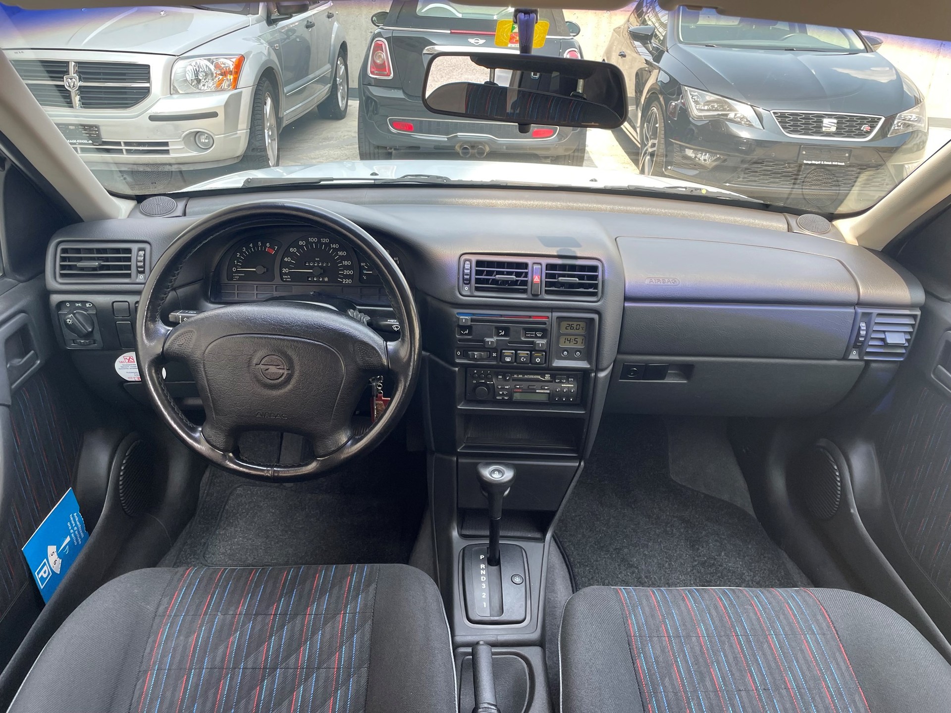 OPEL Vectra 2.0i CD-image-4