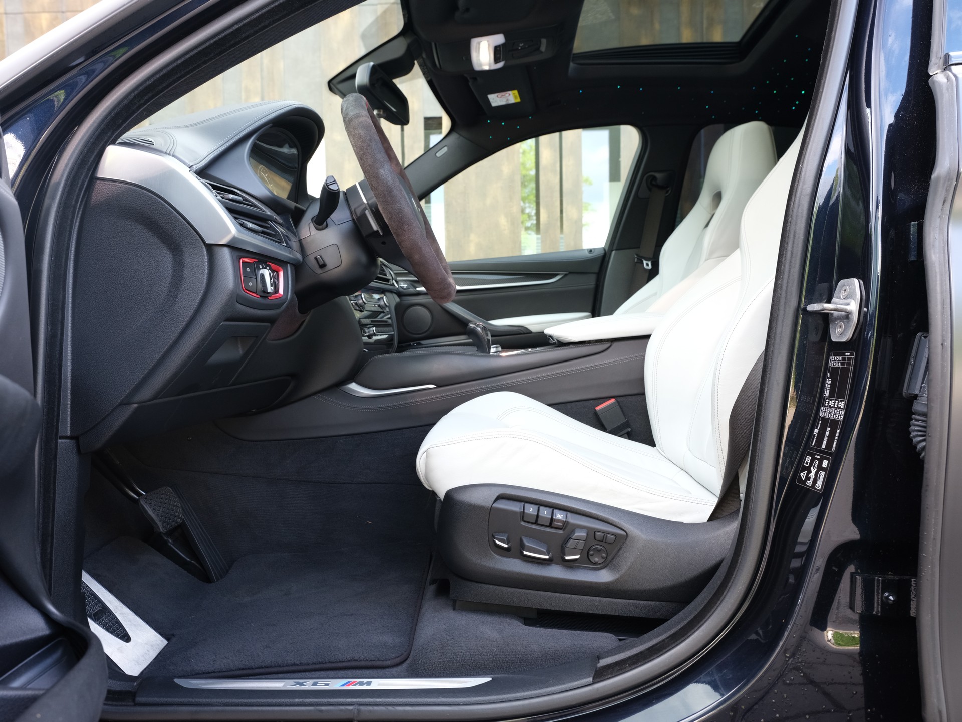 BMW X6M Steptronic-image-13